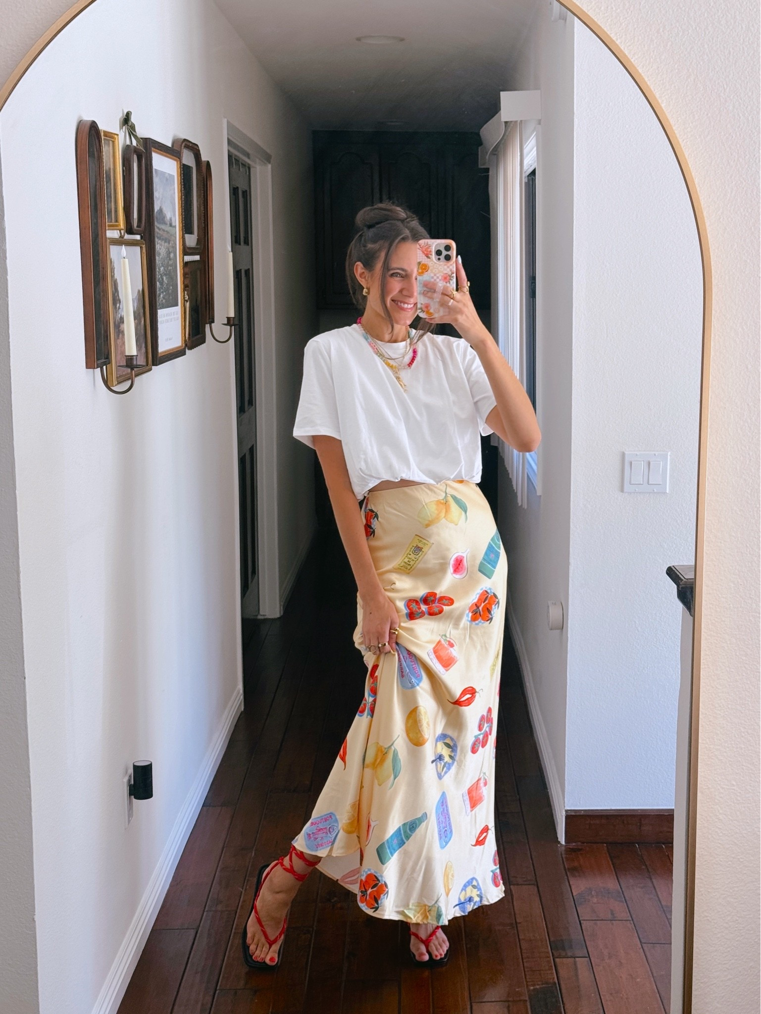 Summer ootd! Wearing an XS in the skirt and an XS in the shirt!