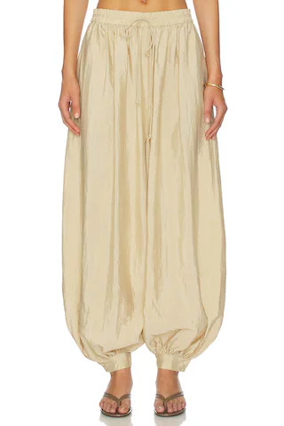 Tumbled Woven Verne Pant
                    
                    Cinq a Sept | Revolve Clothing (Global)