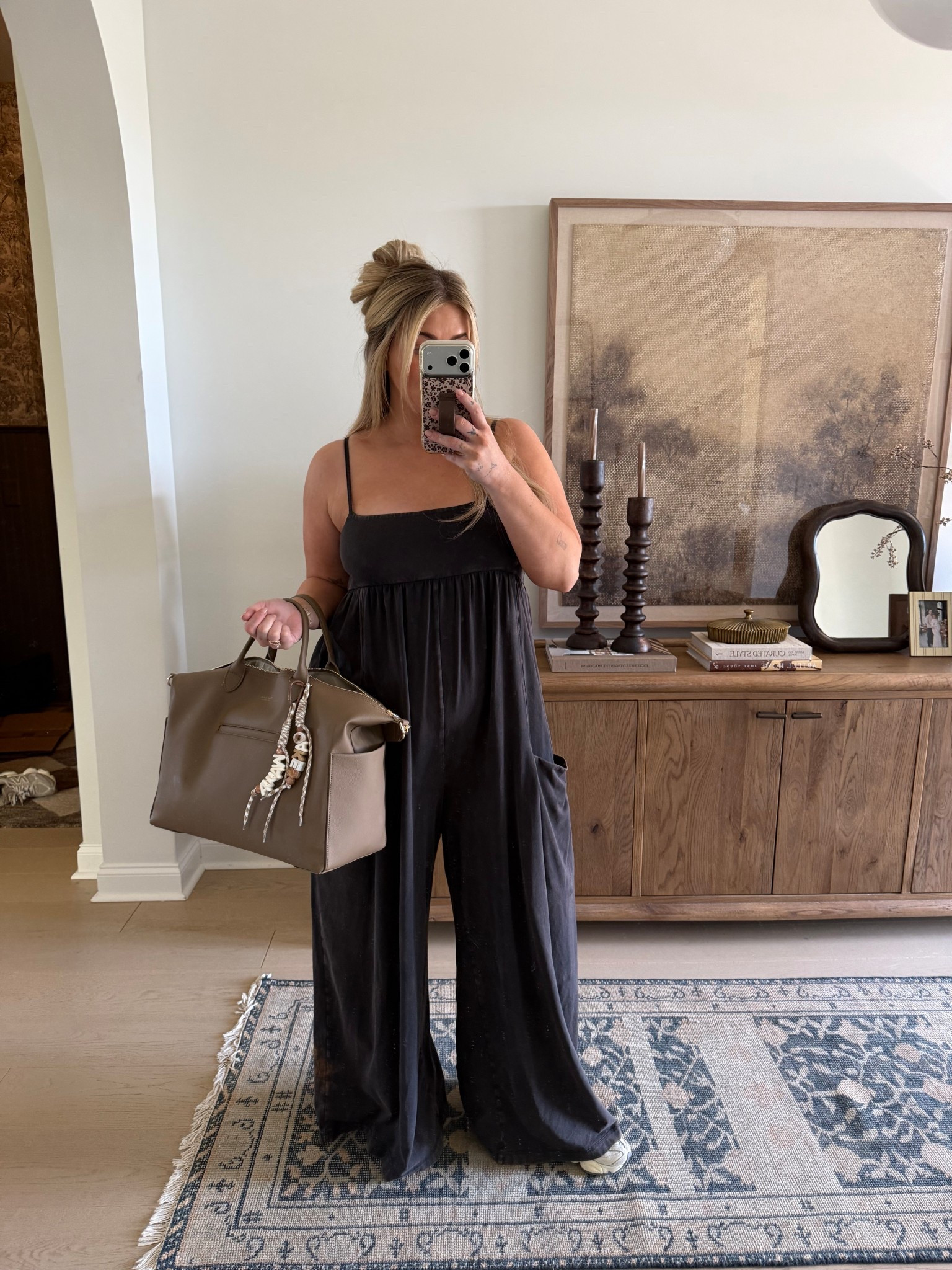 One of my all time favorite jumpsuits!!! Wearing a size medium 🤍 