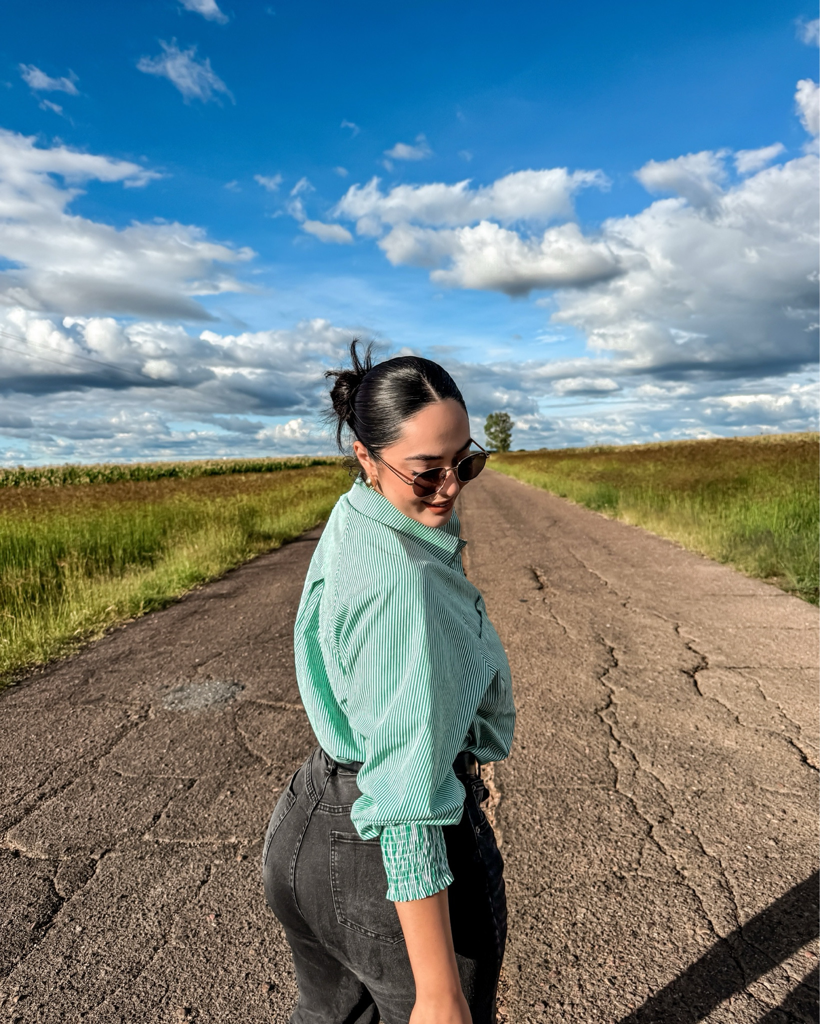 Perfect button up! The sleeves !! 