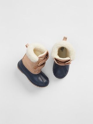 Gap Baby Metallic Sherpa Duck Boots Rose Gold Size 5T/6T | Gap US