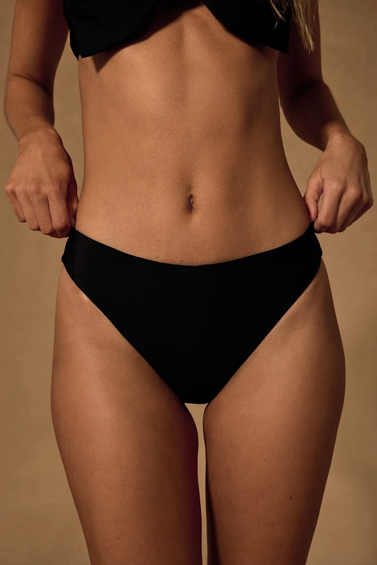 Chevonne Black High-Waisted Bikini Bottoms | Lulus