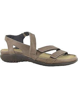 NAOT Footwear Women's Whetu Sandal | Amazon (US)