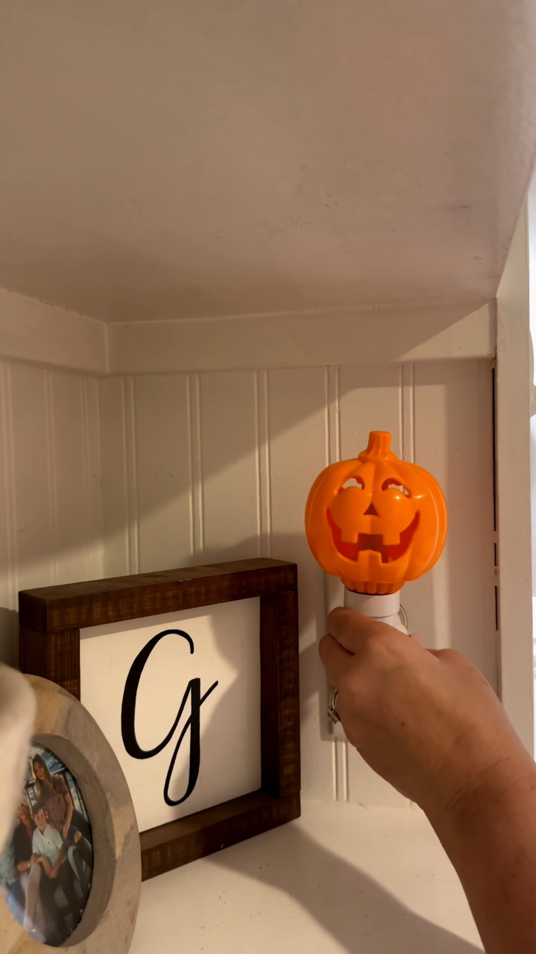 This pumpkin night light is so fun for Halloween! Perfect for the little ones too. A fun touch to add to your Halloween home decor & makes for a great gift too🖤🎃🖤🎃

#LTKstorytime #LTKSeasonal #LTKHome
