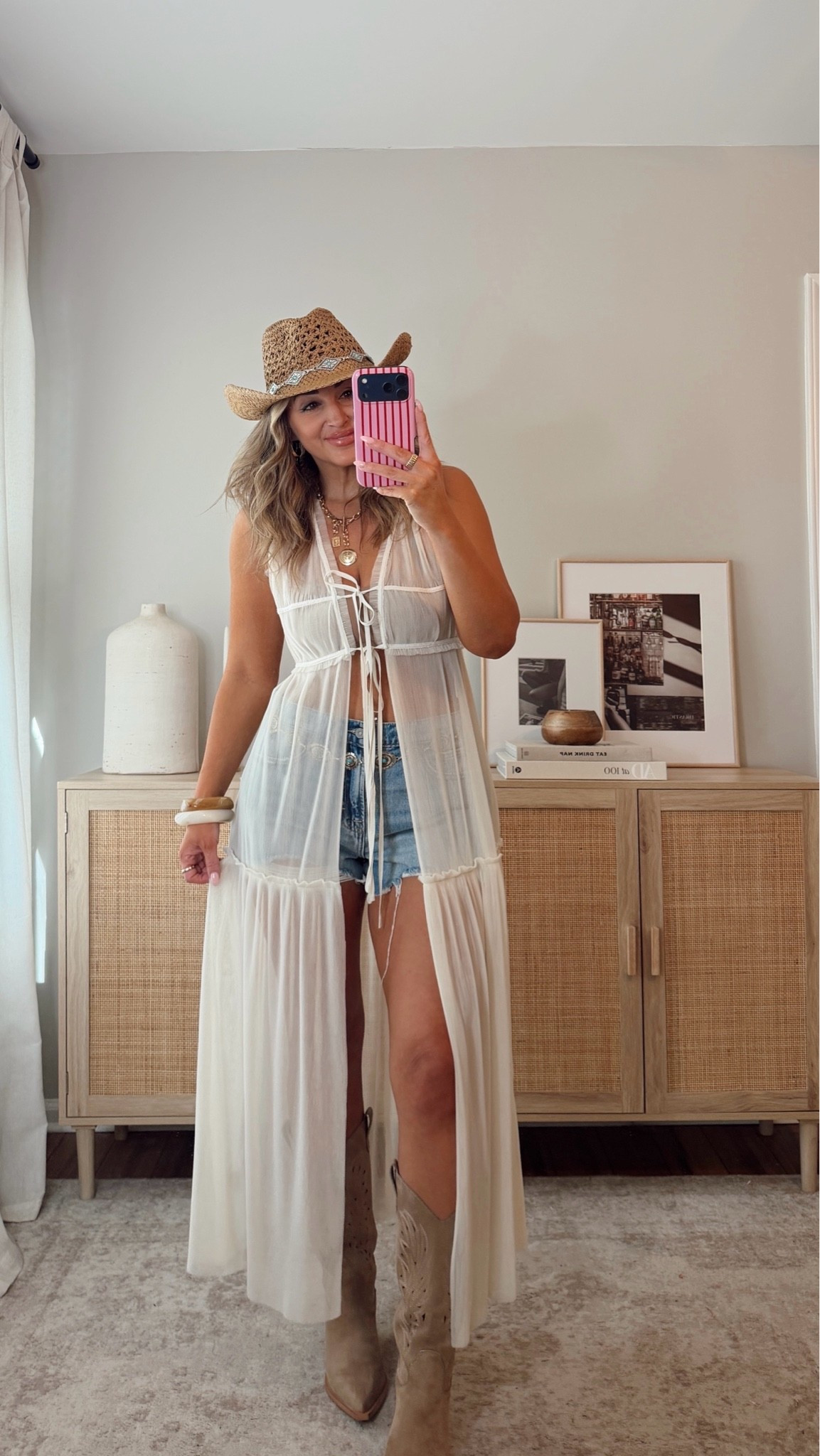 40% off with LEANN40, if expired use code LEANN35 my sheer maxi top was just restocked!!! i’m in a size S, if in between size up for a bigger bust. size M
shorts. country concert outfit, summer outfit @VICI

#LTKootd
