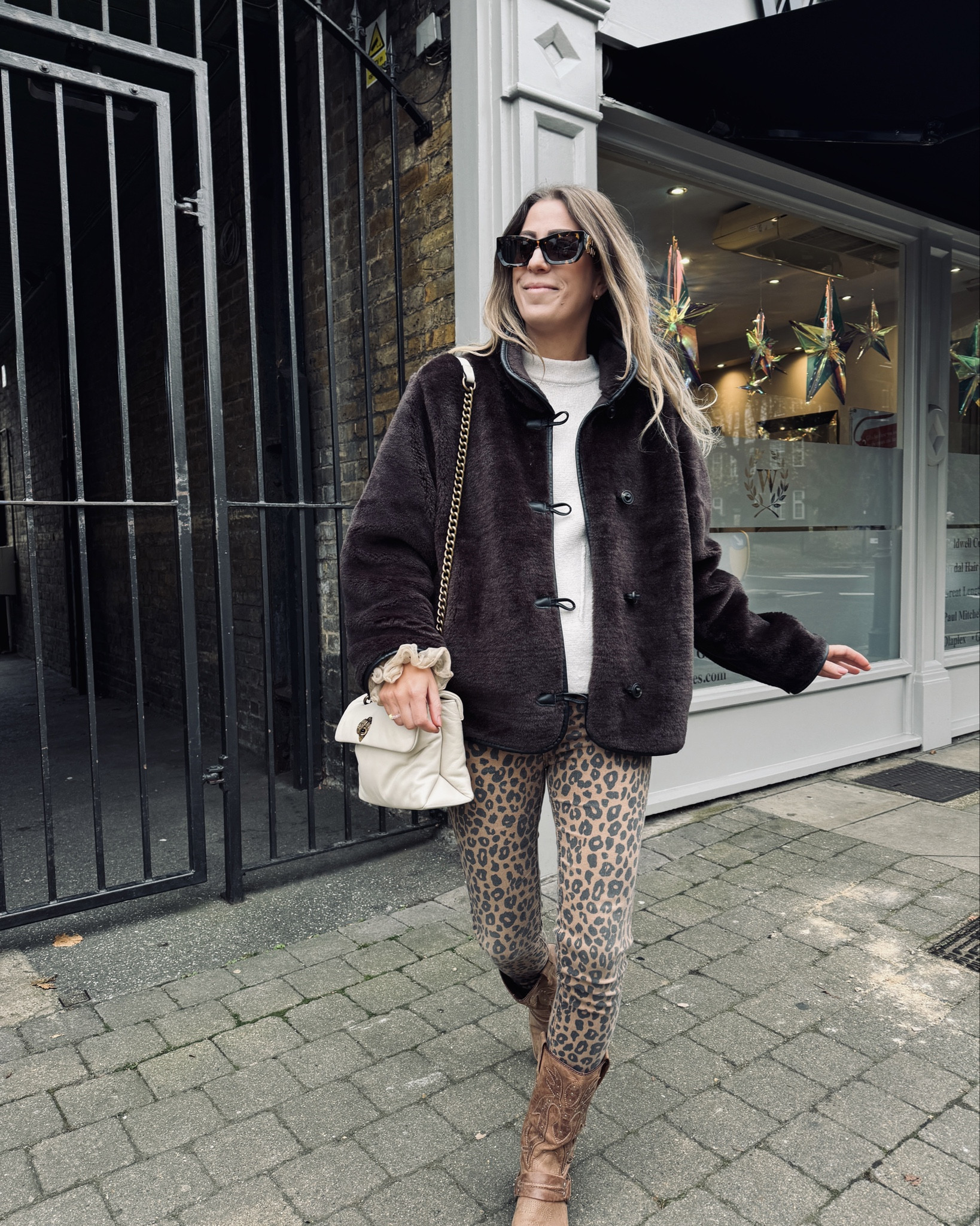 Stepping out in skinny jeans 🕶️

#LTKeurope #LTKautumn #LTKuk