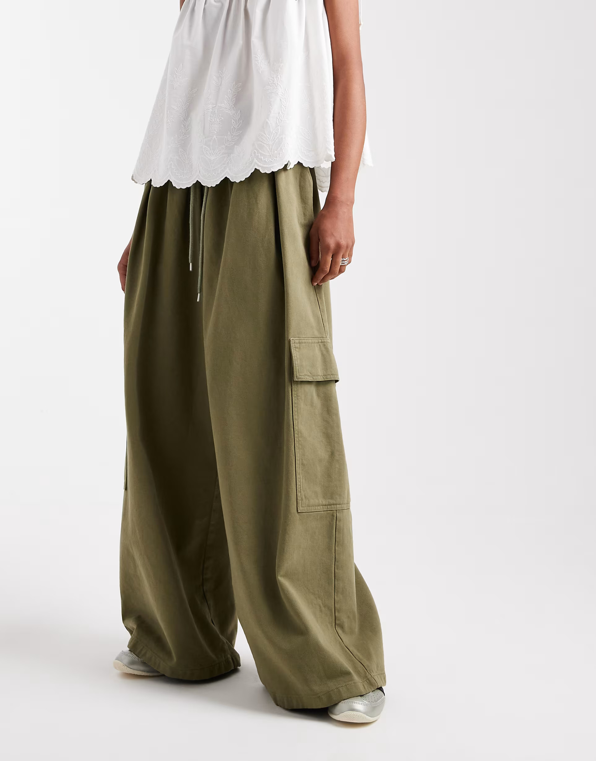ASOS DESIGN utility washed cargo pants in khaki | ASOS | ASOS (Global)