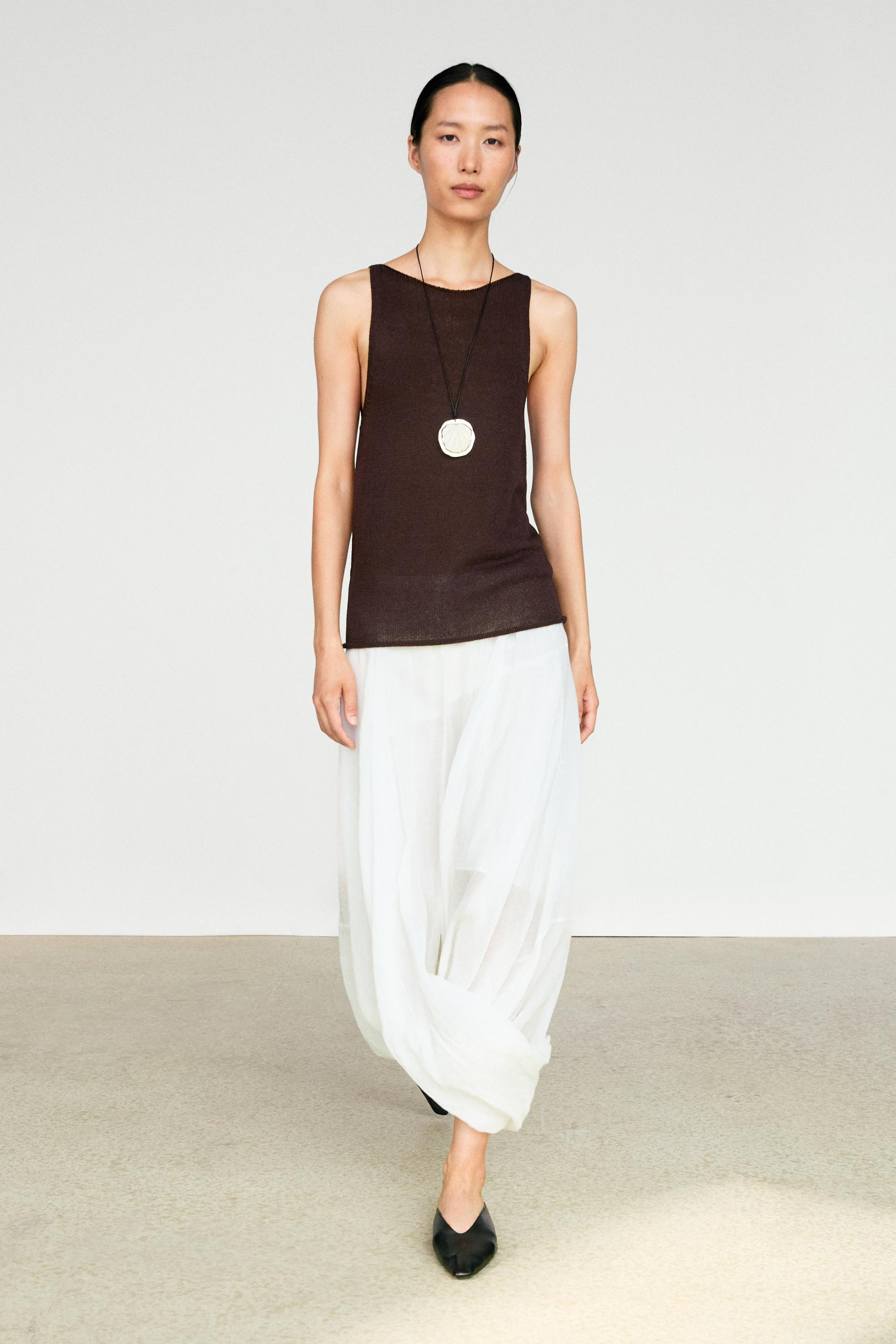 Feines Neckholder-Top aus Strick | Massimo Dutti DE