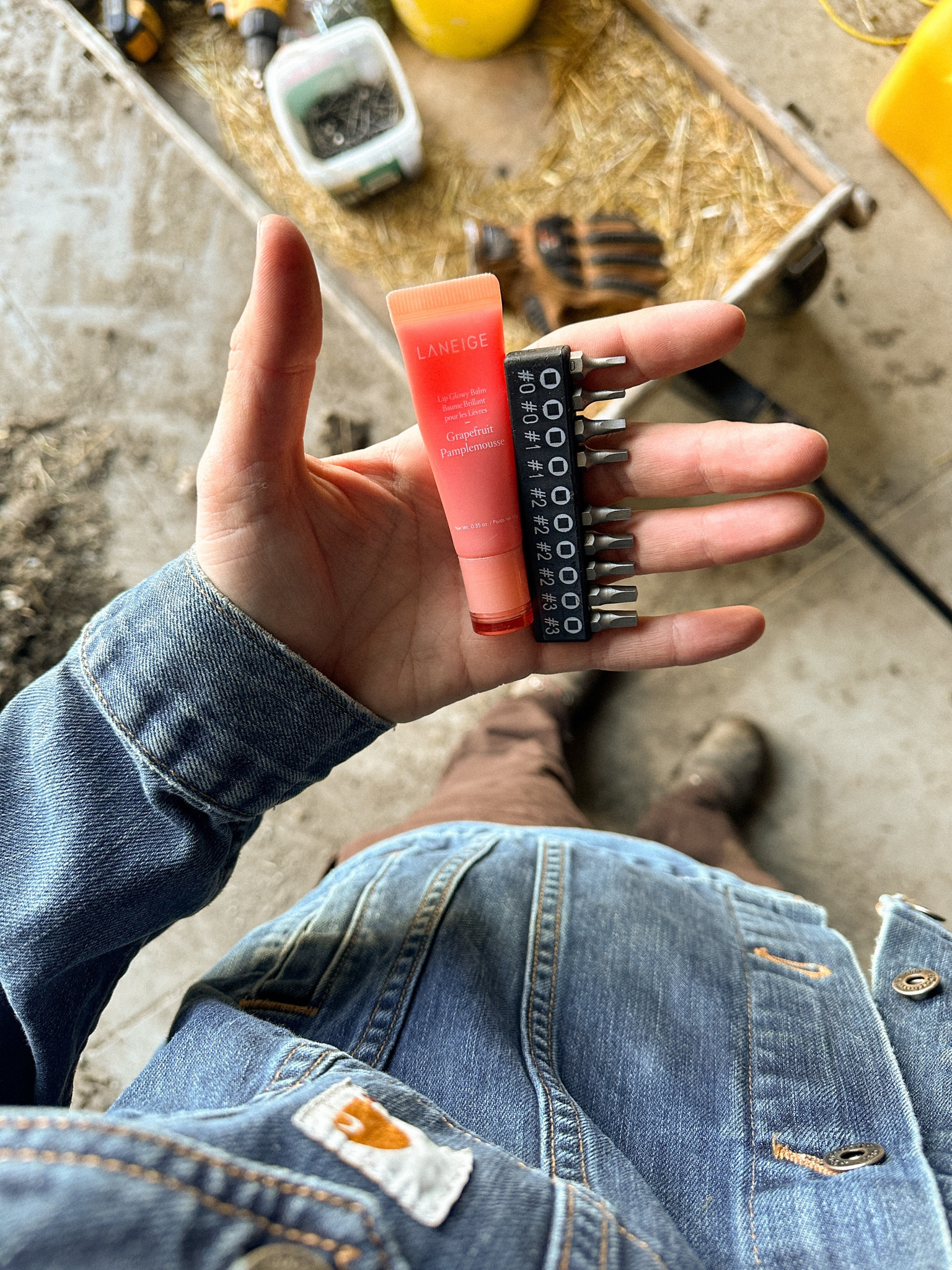 POV the pocket contents of a basic farmer 💅🏼