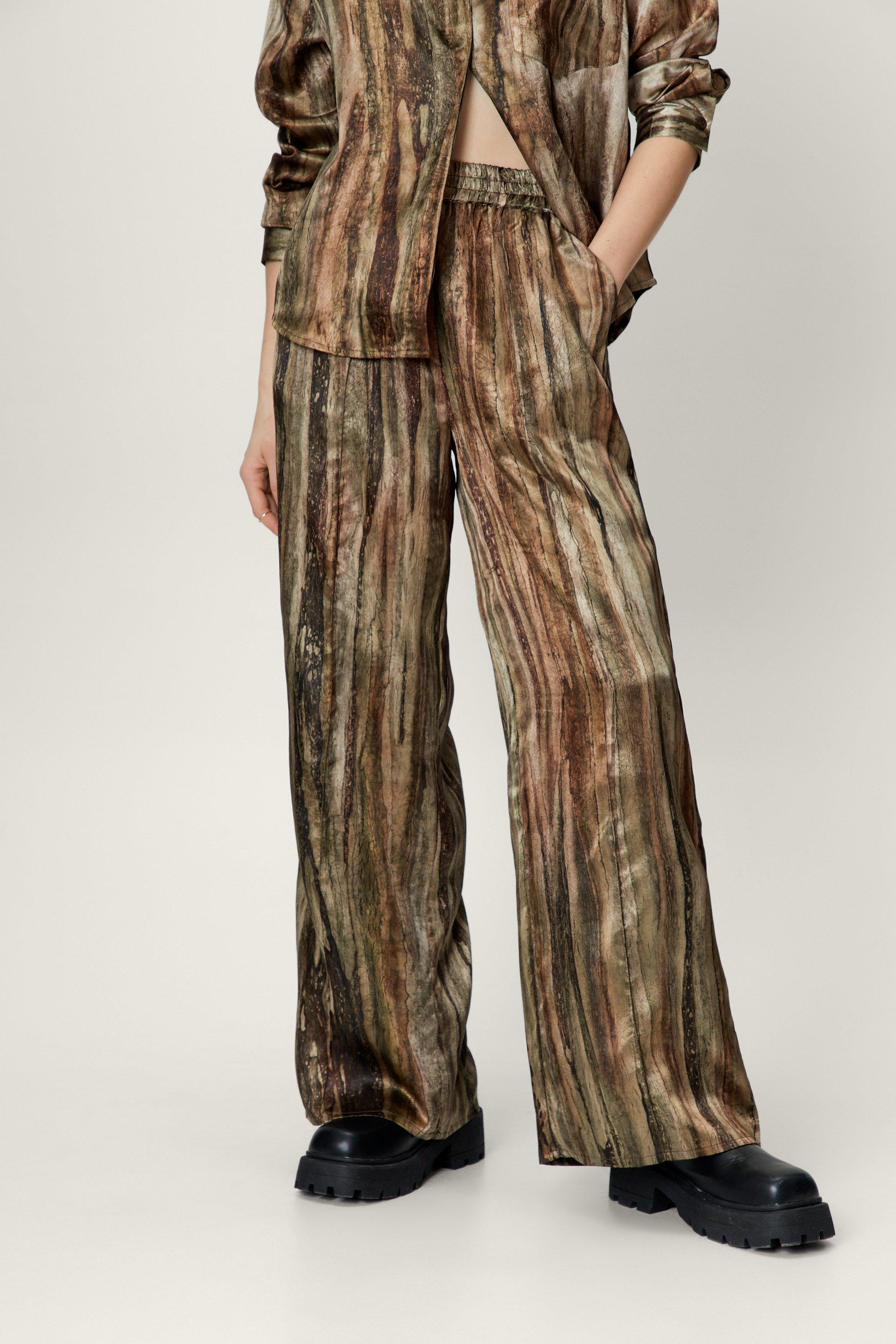 Womens Crinkle Satin Tie Dye Printed Pants - Khaki - 0 | Nasty Gal (US)