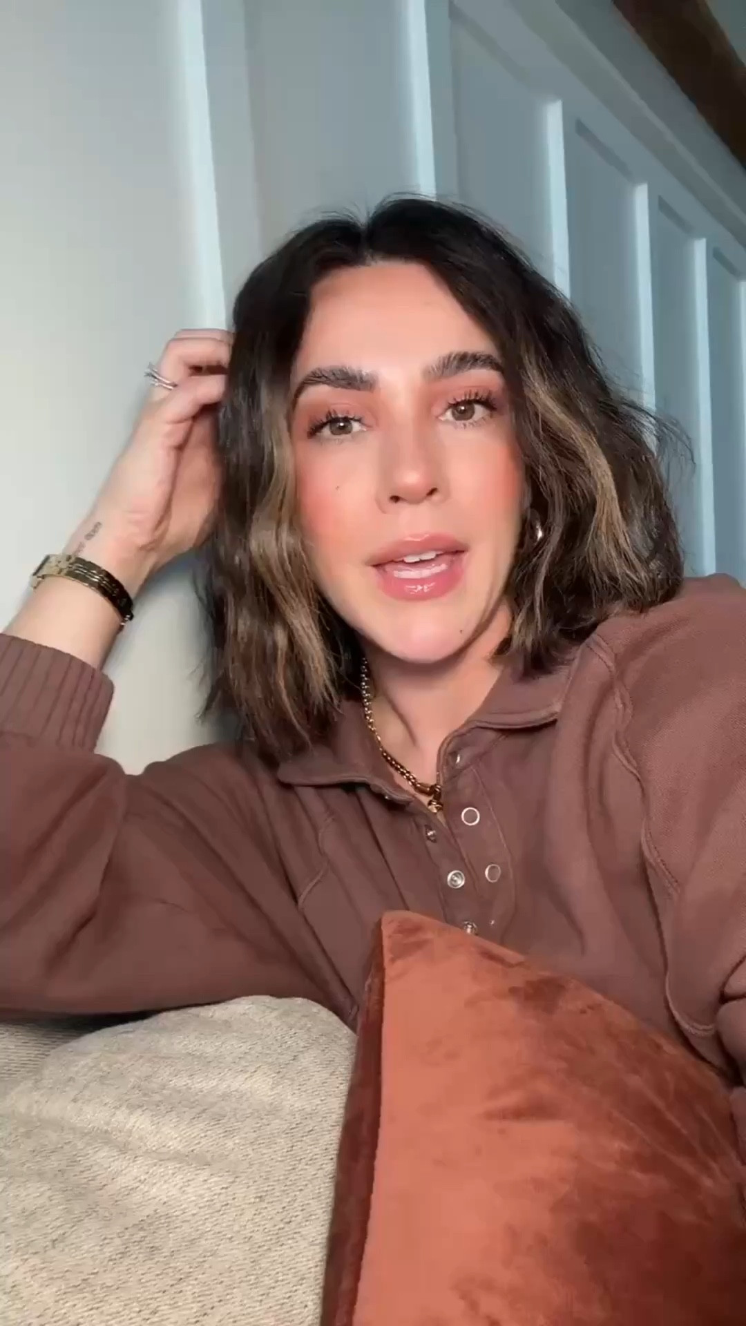 Sephora sale picks as a 37 year old mama with aging skin! Glowy makeup.

My shades:
Ilia stick: 9n
Powder: 3
Merit bronze: Leo 
Merit blush: Rouge 
Concealer: DTLA




#LTKgrwm #LTKSaleAlert #LTKBeauty