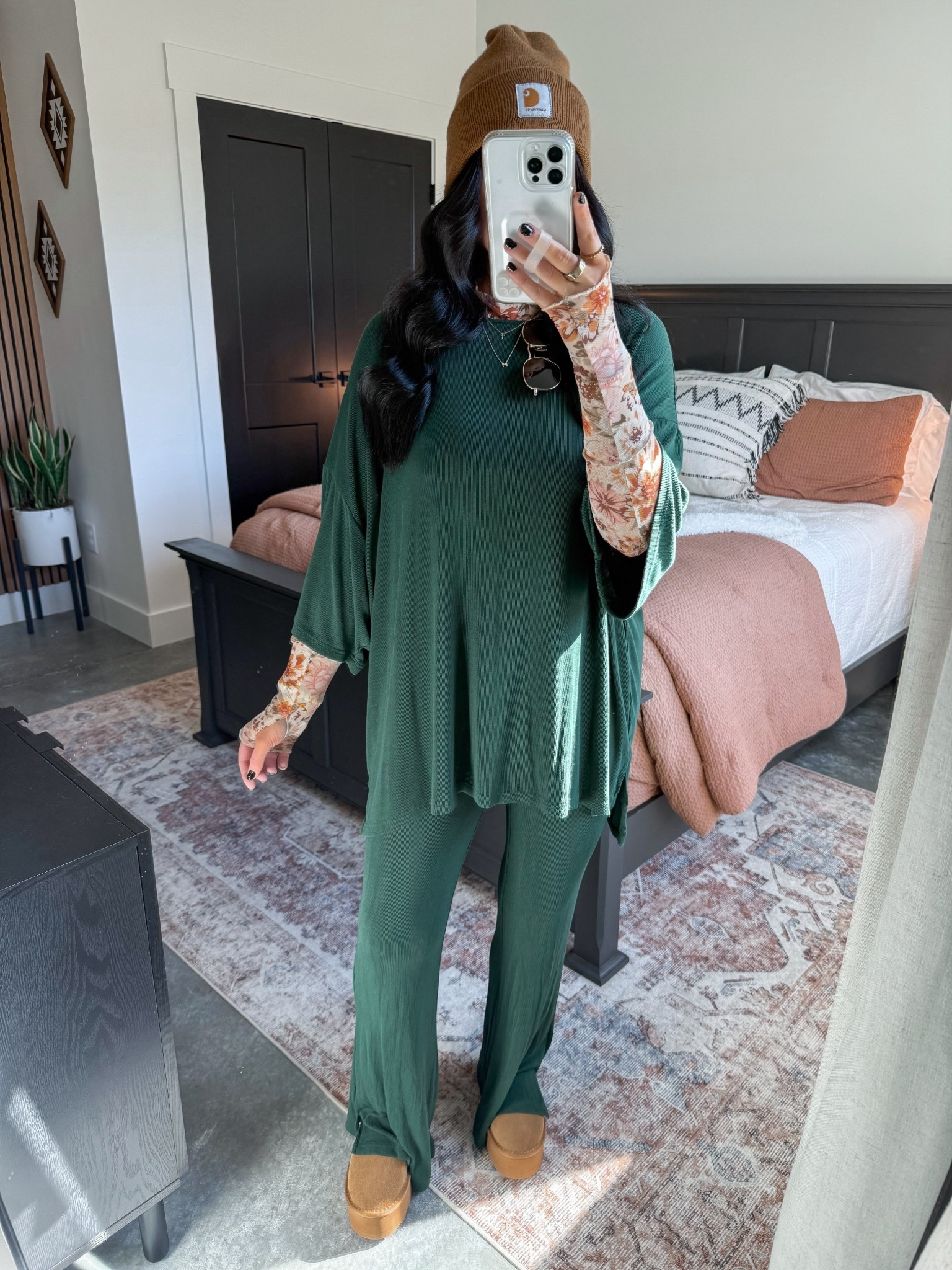 🚨 This emerald green color is currently back in stock — so grab it while you can!! 👏🏼

Comfy Matching Set OOTD 🤍

Floral Mesh Top - small
Matching Set - small

*My exact color is currently sold out, but you could swap it out for the brown set & do a cream beanie with my same shoes, or do the black set with a mesh leopard top while keeping the beanie and shoes the same! I will link alternative beanie & top options. 👏🏼

Love a good matching set that you can just throw on and go! I styled this dark green set with this floral mesh long sleeve top, added my Carhartt brown beanie & finished the look with some platform slip ons from Amazon & some gold sunglasses! 



#LTKFindsUnder100 #LTKFindsUnder50 #LTKPetite