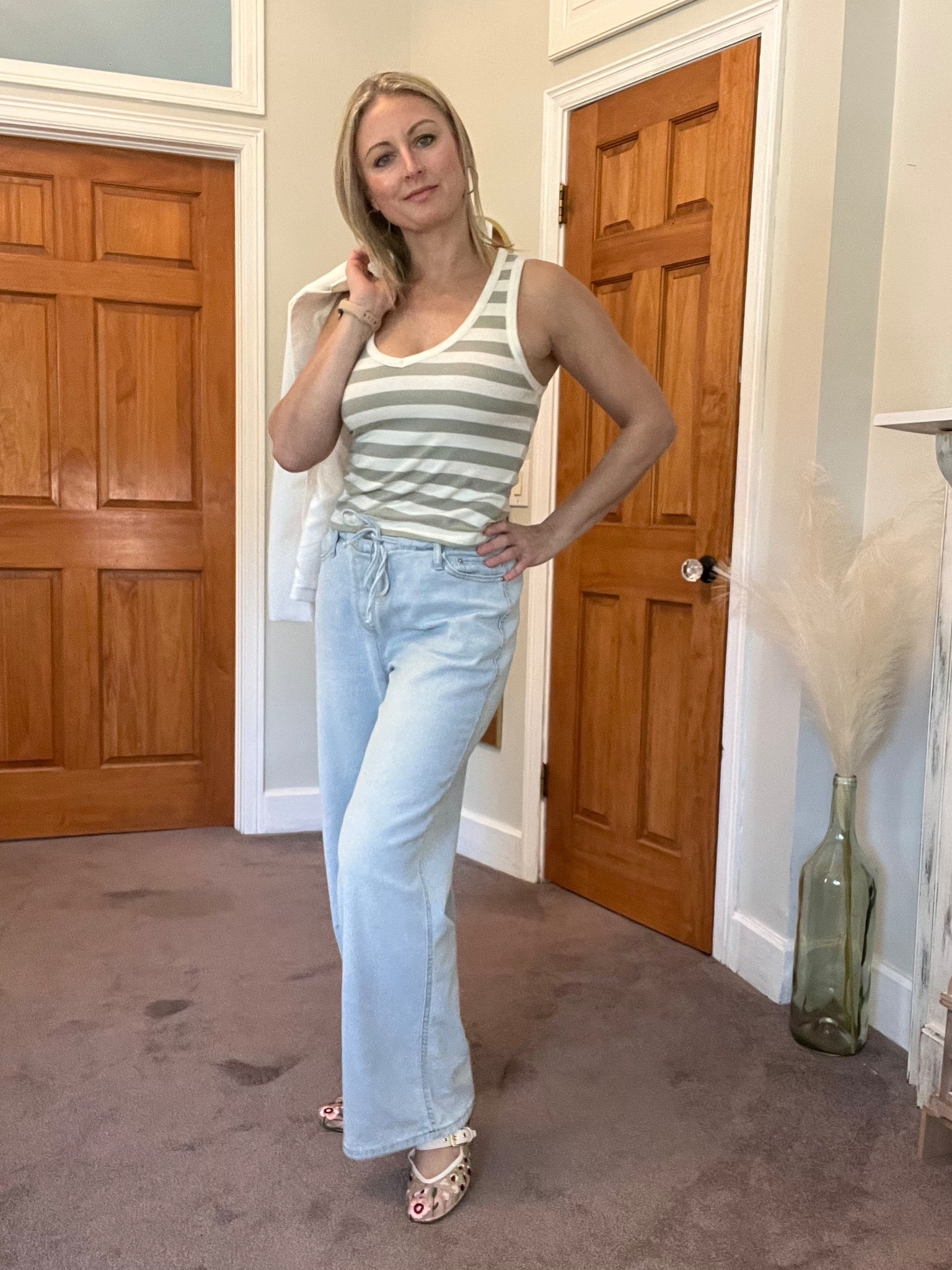 Need an outfit for a lunch date? This is it! A fitted spring tank, wide leg drawstring denim pants, ballet flats and a white blazer make this the perfect put together spring look for a lunch date. 🌸

#LTKmomlife #LTKootd #LTKOver40