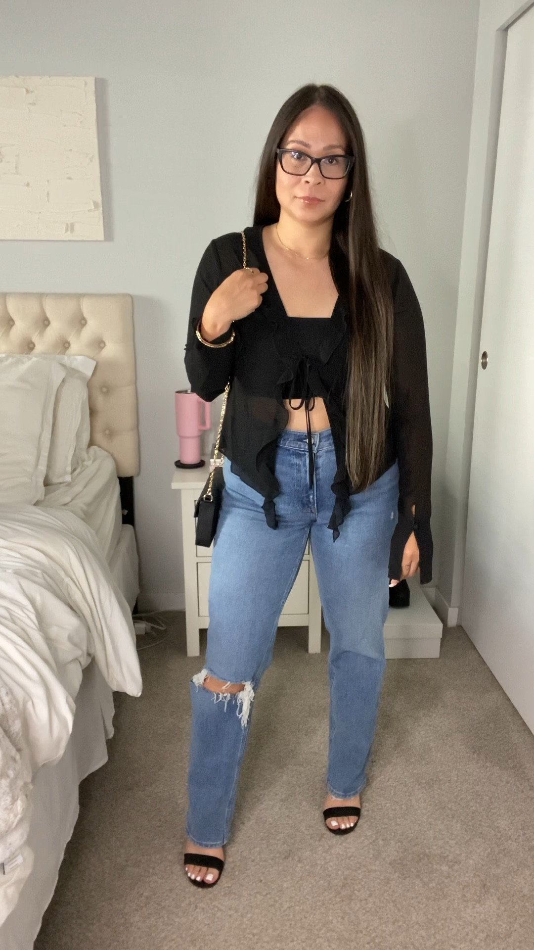 Valentines outfit idea

Valentines ootd | date night | valentines inspo | 

#LTKstyletip #LTKSeasonal #LTKVideo