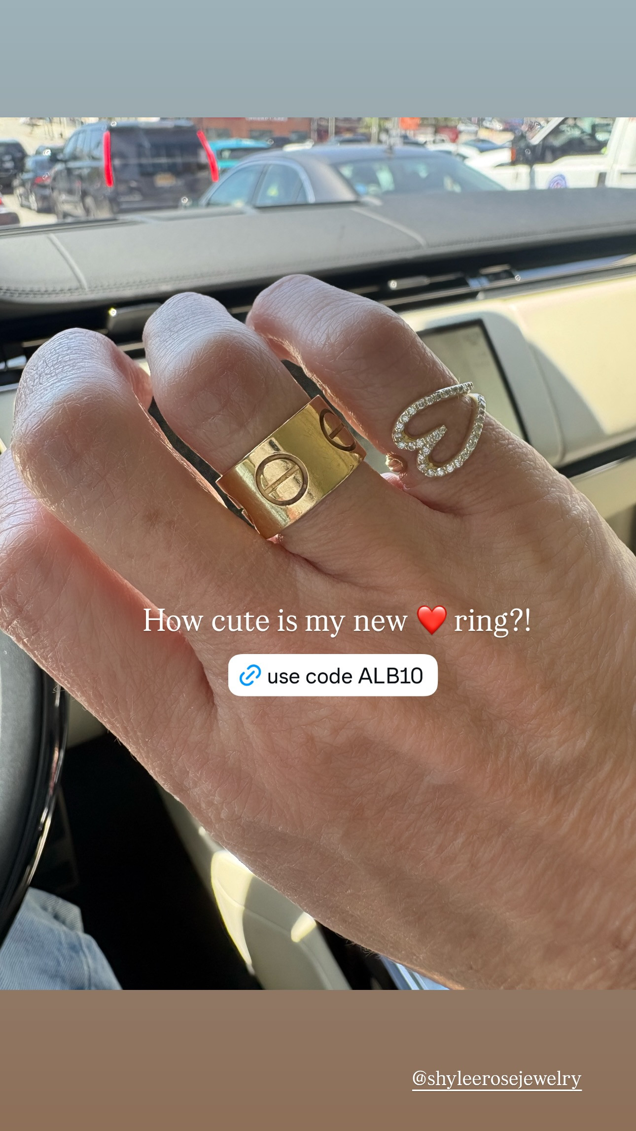 How cute is my new heart ring? 

 
