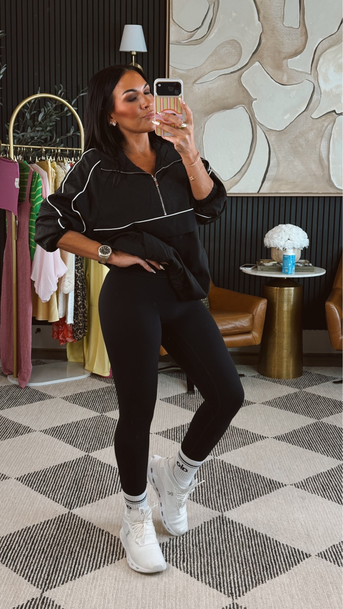 Babes… my allergies really woke up today and chose violence 🤧🫠

Every part of me wanted to stay home, rot on the couch, and pretend workouts don’t exist… but instead I put on a cute set, did my hair, and dragged myself to the gym anyway because we’re trying to be responsible adults over here 😂

Will this workout be my best? Absolutely not.  
Will I be proud I showed up? Also yes 🙃

Wearing a size small  
5’2” • 130 lbs • 34DD • 25” waist

#PetiteFashion #Over40Style #WorkoutStyle #AmazonFashion #GymOOTD