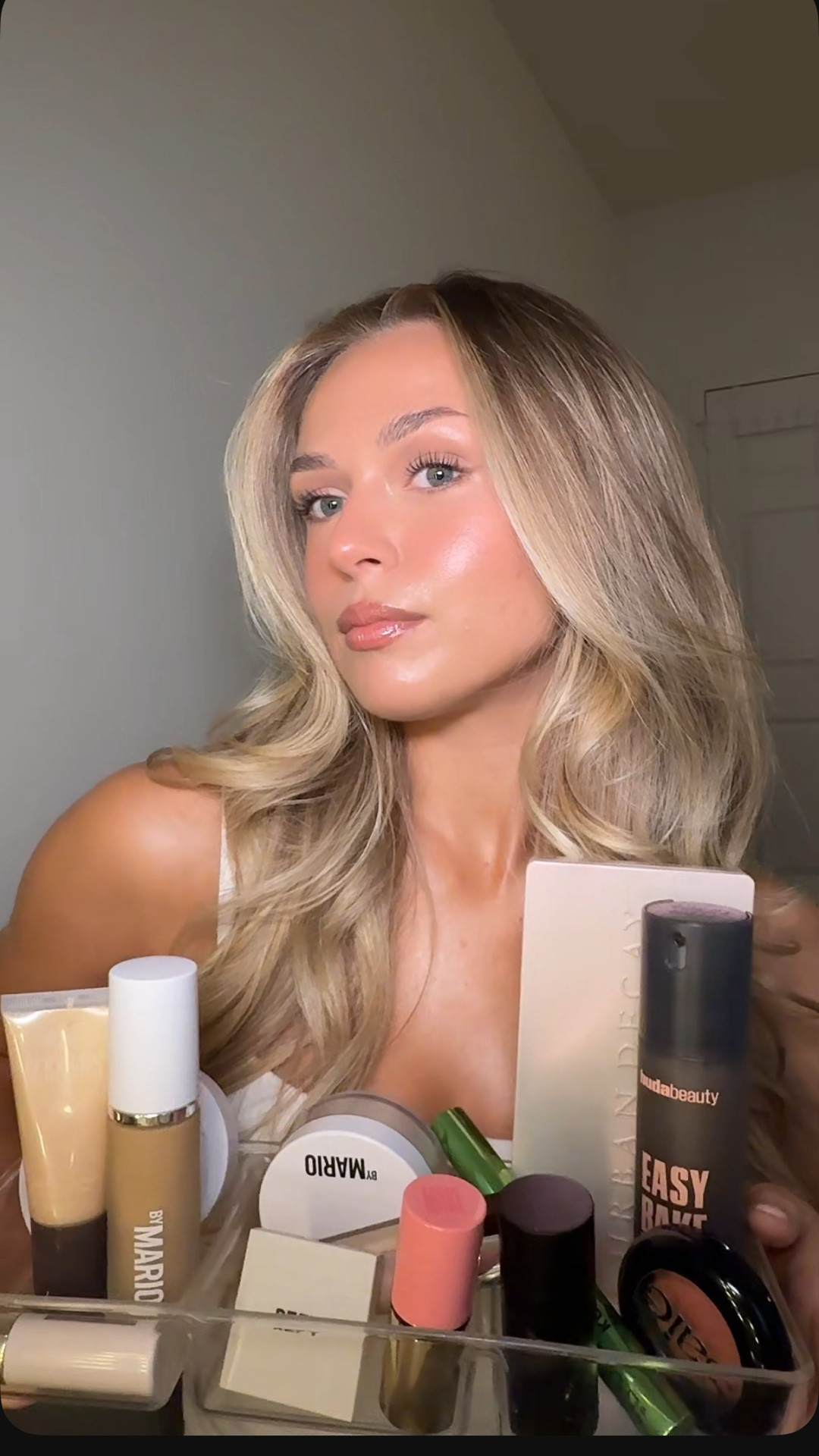 Glowy fall makeup using some new products i have been loving !! 🤍