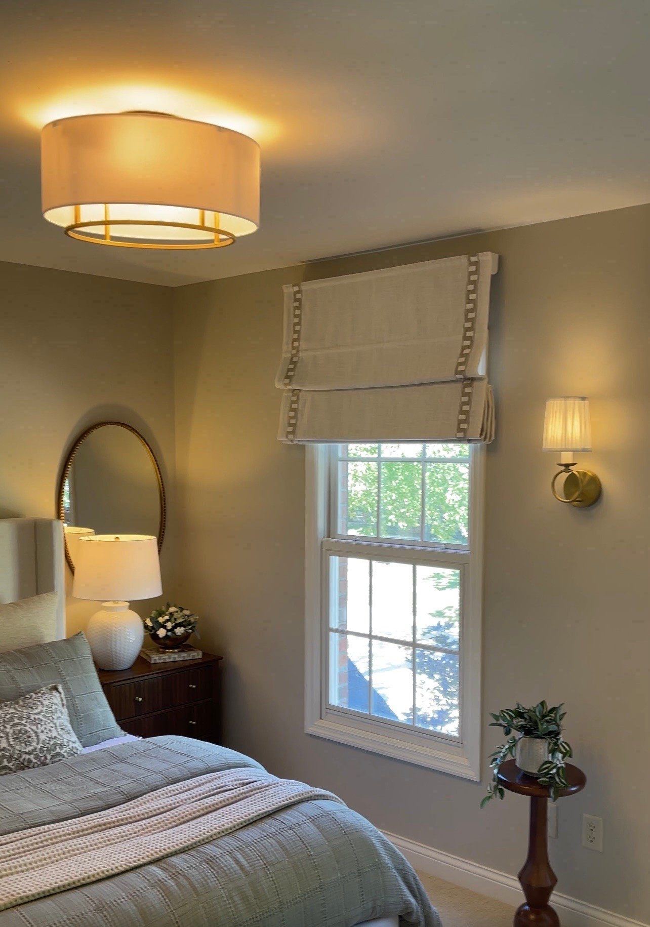 Adding layered lighting to your bedroom space is an easy way to make it feel cozy and inviting! Placing them at different levels makes the lighting feel balanced! 💡

#LTKHome