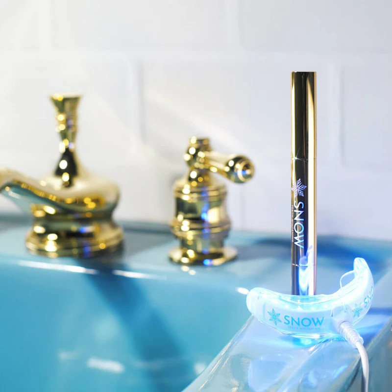 Extra-strength Whitening Gold Serum Pen Dual-peroxide Formula | SNOW