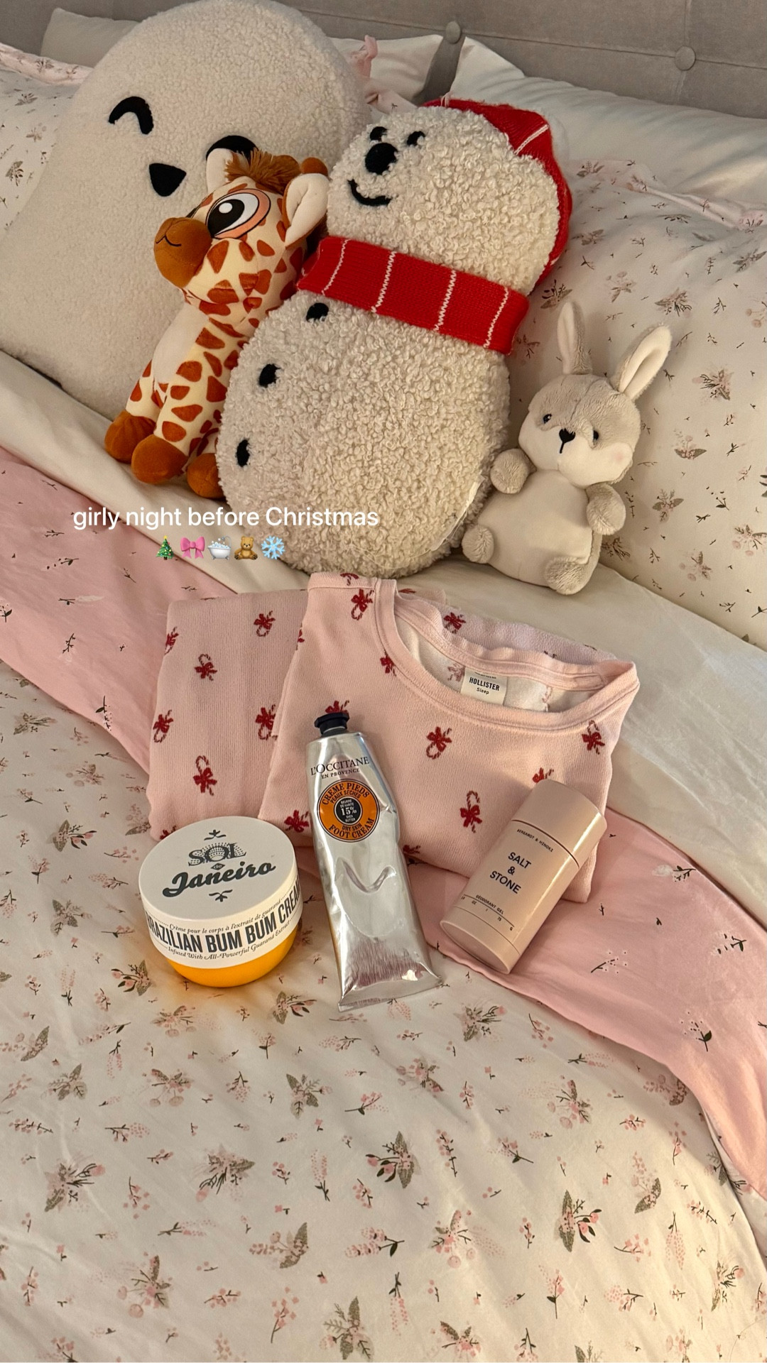 What Christmas movies are you watching this season? 🎄✨ My favourite has always been ‘Klaus’ 🎅🏽 if you haven’t watched pls do it right now!! Also will be catching up on the new episodes of Stranger Things 😩 Merry Christmas angels 💖 

#LTKselfcare #LTKBeauty #LTKHoliday