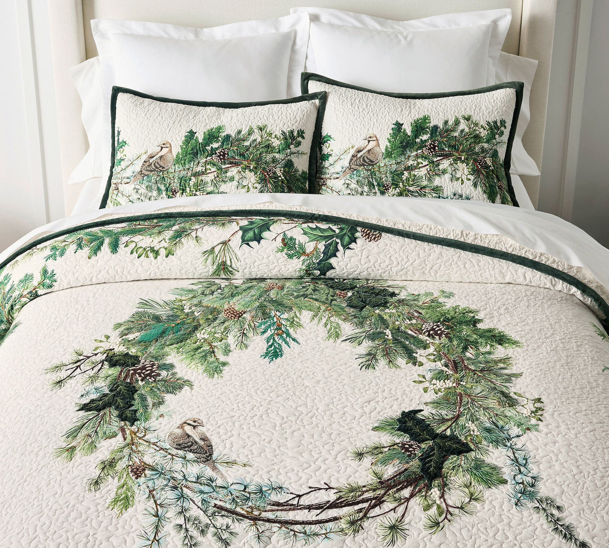 Evergreen Wreath Quilt | Pottery Barn (US)