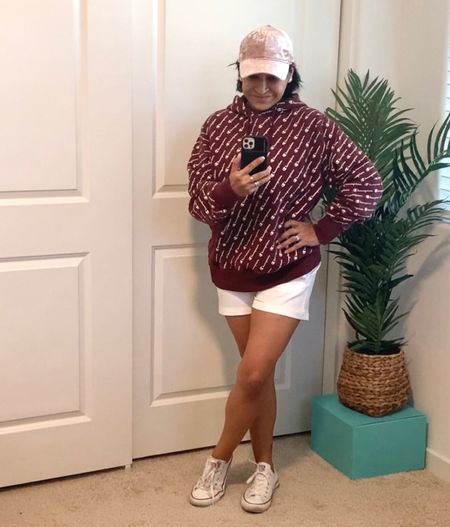 #casual #everyday #momstyle #sporty #athleisure #golfshorts #champion #championhoodie #converse #pinkhat #velvethat

#LTKstyletip #LTKshoecrush #LTKFind