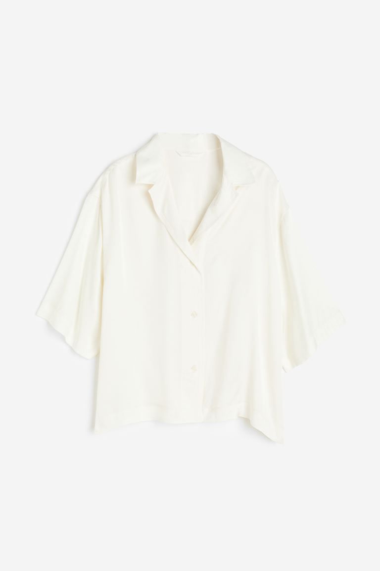 Boxy viscose blouse | H&M (UK, MY, IN, SG, PH, TW, HK)