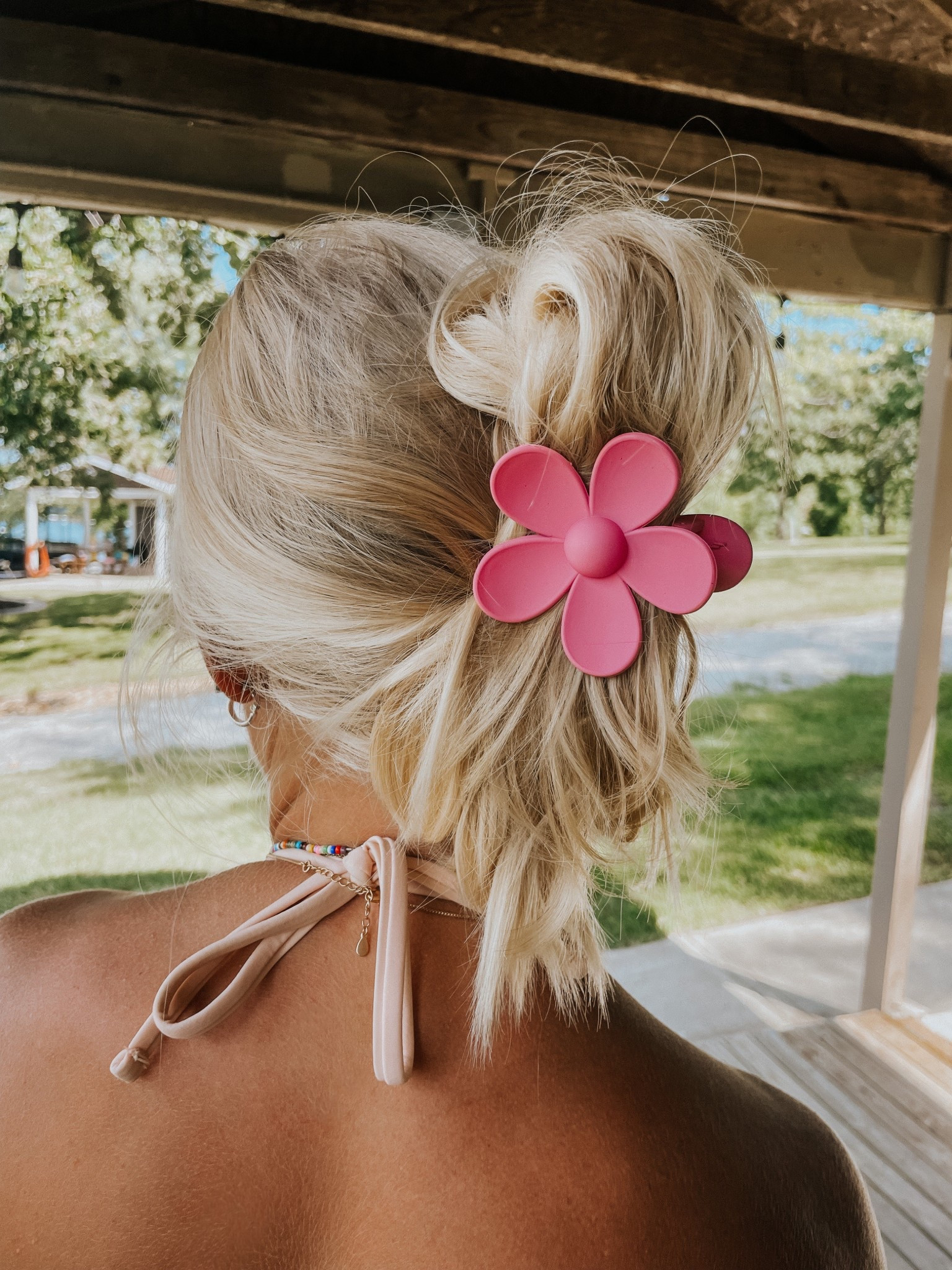 powered by petals & SPF !! 🌸☀️ 
•
•
I love love love these claw clips for summer! So summery and they come in the prettiest colors! 

#LTKGiftGuide #LTKSeasonal #LTKBeauty