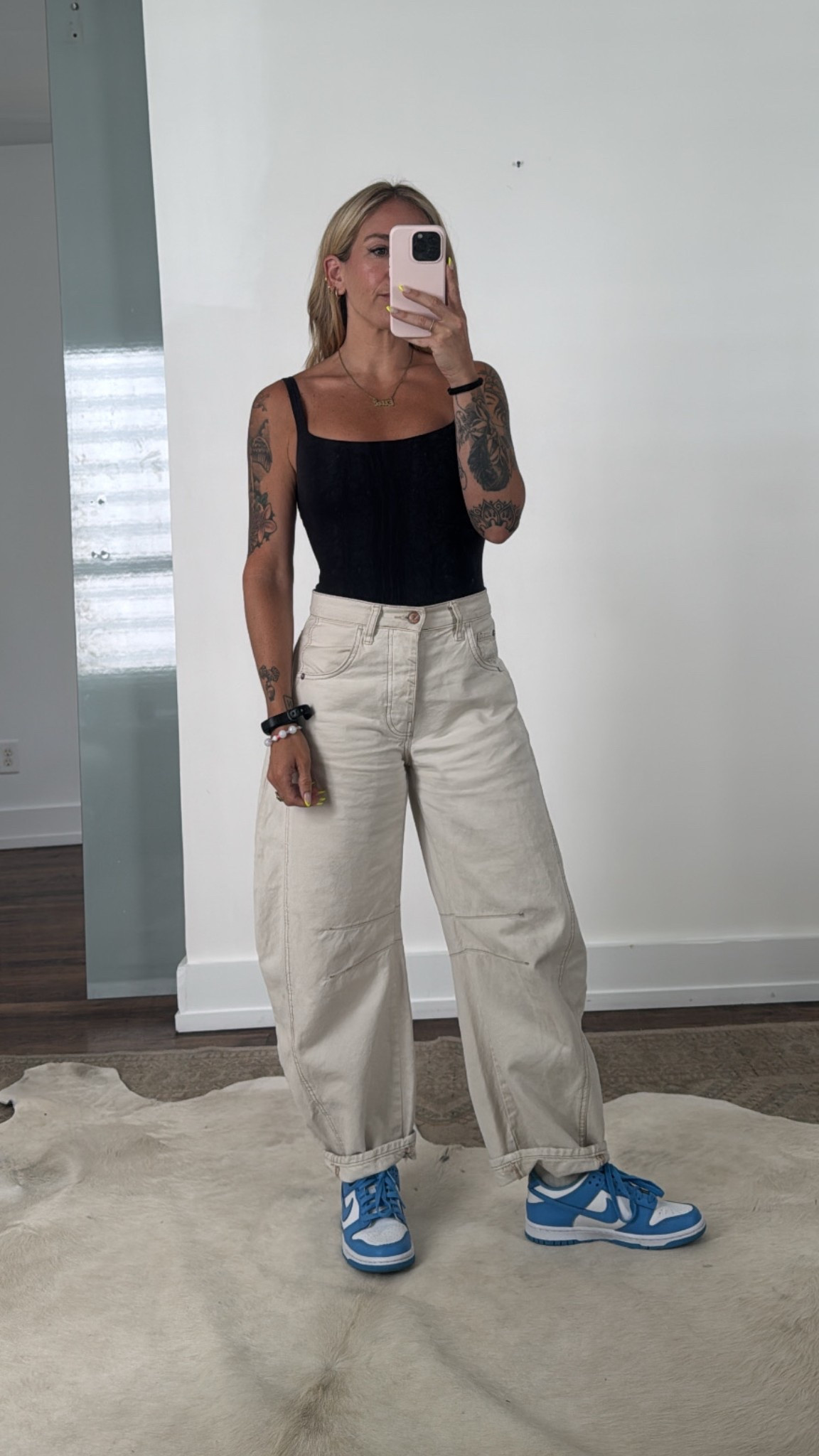 The perfect pop of color for the season 🩵 👟 


#LTKStyleTip #LTKSeasonal #LTKFindsUnder100