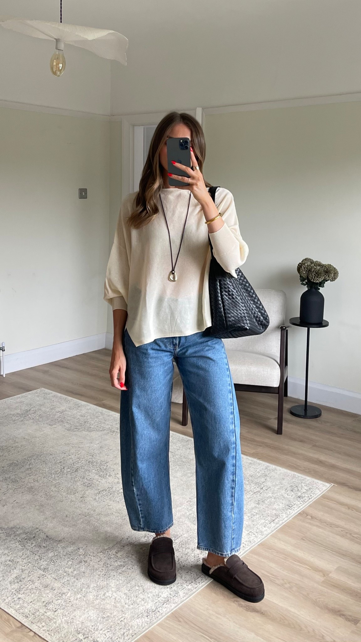 Styling the Dune ‘goldy’ brown suede backless loafers

Small in the Zara plain sweater
25 reg in the Abercrombie barrel jeans 
I’m 5ft 6
Dune ‘gold’ brown suede backless loafers
Long pendant necklace
M&S black faux leather woven bag - similar linked 


Outfit inspiration, outfit ideas, barrel jeans, transitional outfit, comfy casual outfit 

#LTKautumn #LTKuk