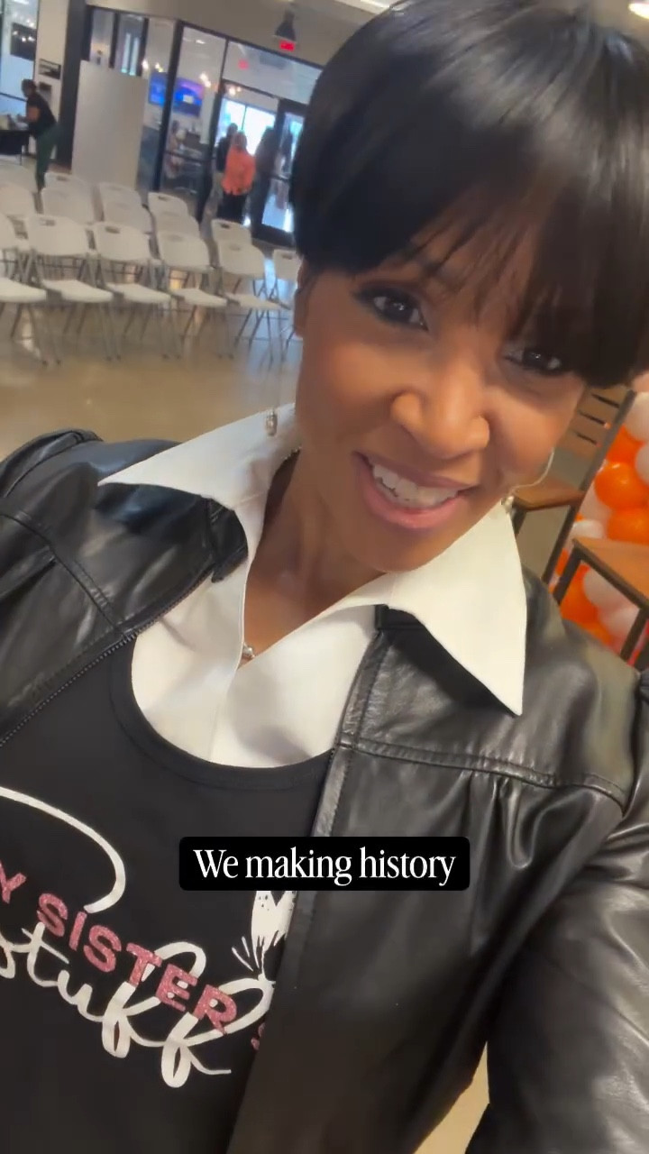 This weekend I had a wonderful opportunity sharing all about My Sister’s Stuff Salon and Boutique and why the journey of this brand has been so dear to to me. Thank you TracyPalmer and the @p30.indy  family for hosting the Vendor Spotlight for Women’s History Month “The Change You Are Leading”. The room was electric start to finish ✨

#styleinspo #beauty #fashion #wellness #sisterhood