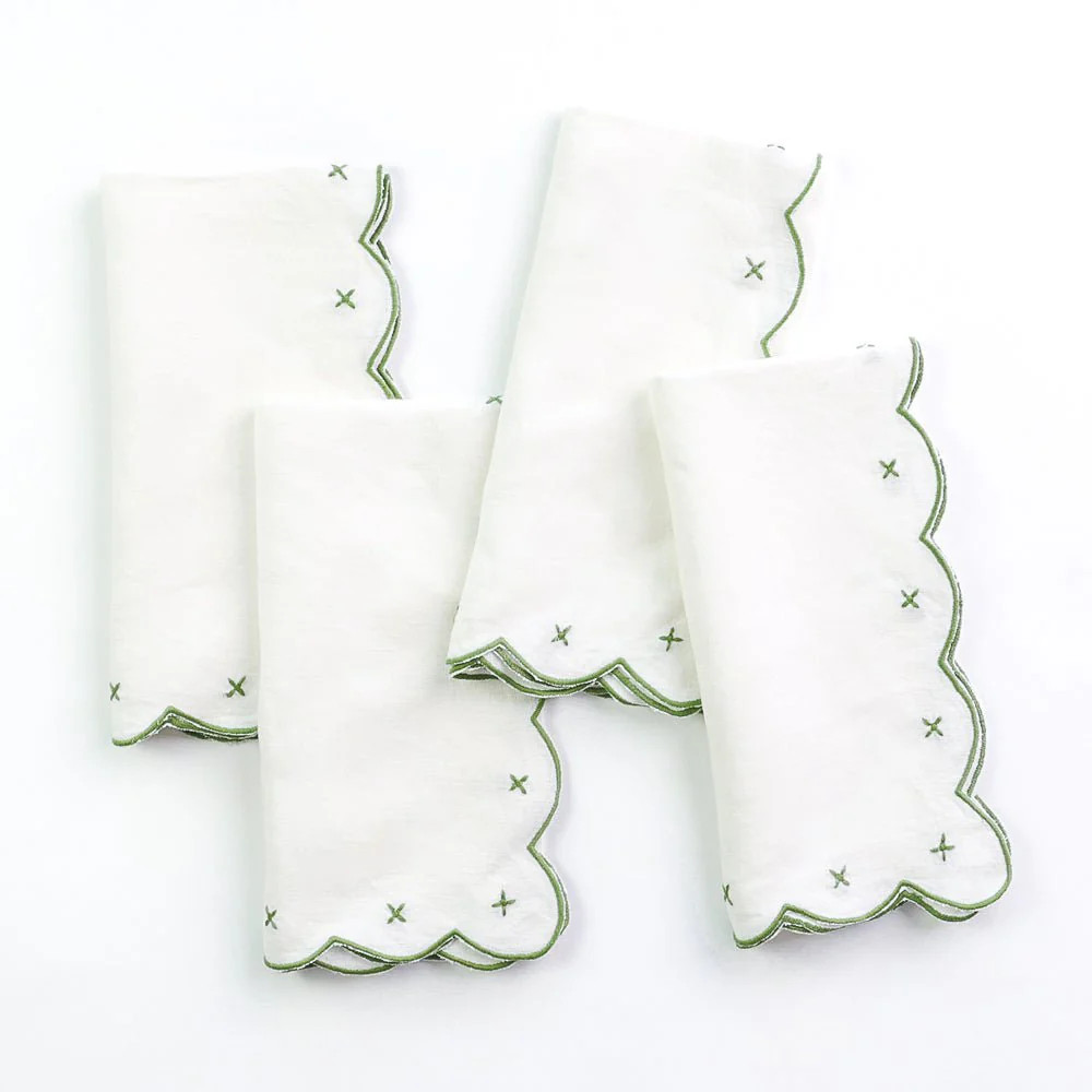 Scalloped Knot Green Embroidered Linen Napkin | Set of 4 | Pomegranate