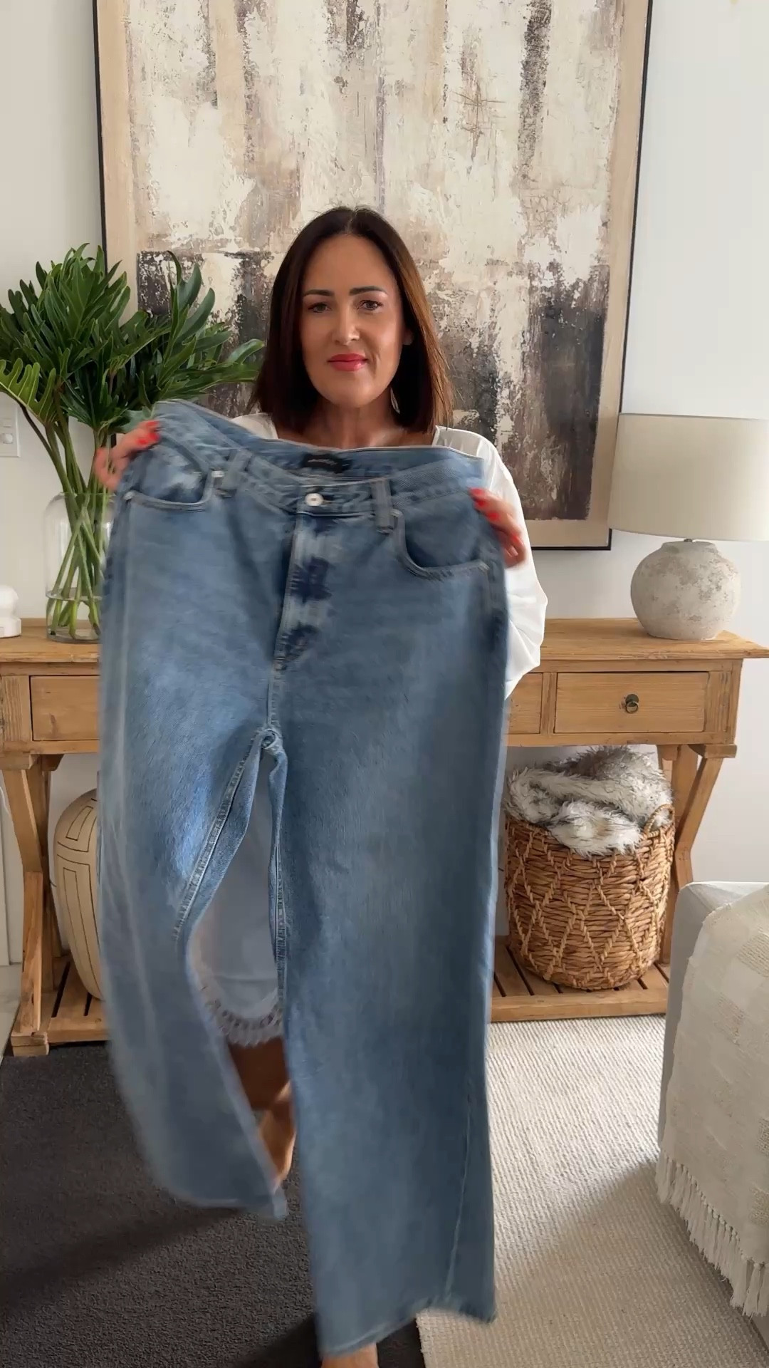 The Nadia Edit – Soft Curve Denim 🤍

If you love the idea of a barrel jean but feel like you get lost in too much fabric… this is your girl.

These Soft Curve Denim Jeans from @witchery are 100% cotton (no elastane), so they hold their shape beautifully while still giving that subtle curved silhouette. They’re such a flattering, wearable introduction to the barrel style without the overwhelm. I’m wearing a size 16.

Paired back with this stunning off-the-shoulder red knit (also available in grey). It’s a lightweight cotton/wool blend — incredibly soft, breathable and perfect for this in-between season. I’m wearing a size Large.

And of course, my cream Fire Crown flats from @baredfootwear  — the ultimate neutral. They genuinely pair back with everything in my wardrobe.

As always, if you have questions about fit, sizing or styling, reach out via Instagram or Facebook — I’m always happy to help 🤍




#LTKSeasonal #LTKMidsize