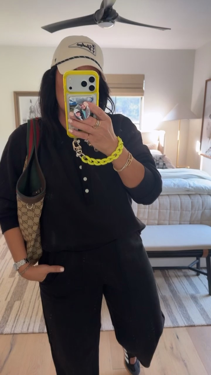 This set runs oversized so I would size down. I’m in a medium and still have plenty of room.

#LTKTravel #LTKMidsize #LTKOver40