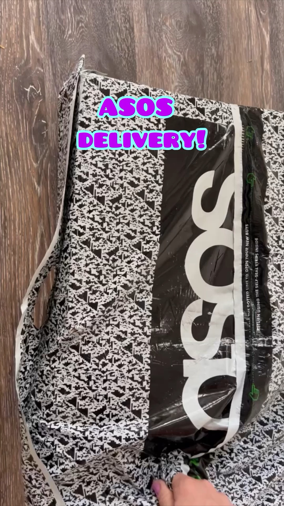 ASOS sale alert!!! Open my 1st pair of Dr. Martens under $100! #drmartens #jadenpisa #jadenboot #purpleboots #asosunboxing #asoshaul 

#LTKfindsunder100 #LTKfindsunder50 #LTKsalealert