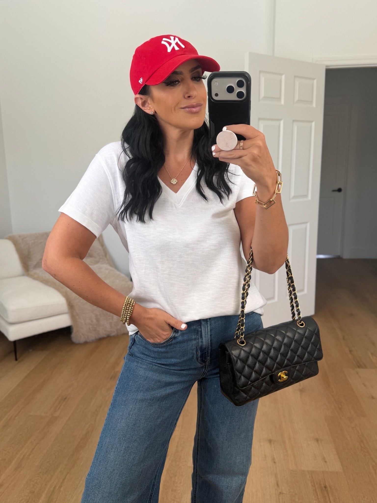 Quince 100% Organic cotton slub v-neck tee wearing size medium only $19
