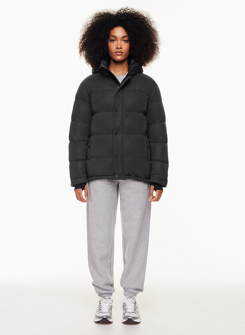 The Super Puff™ Women's The Super Puff Jacket in Phantom Black | 3XS | Aritzia