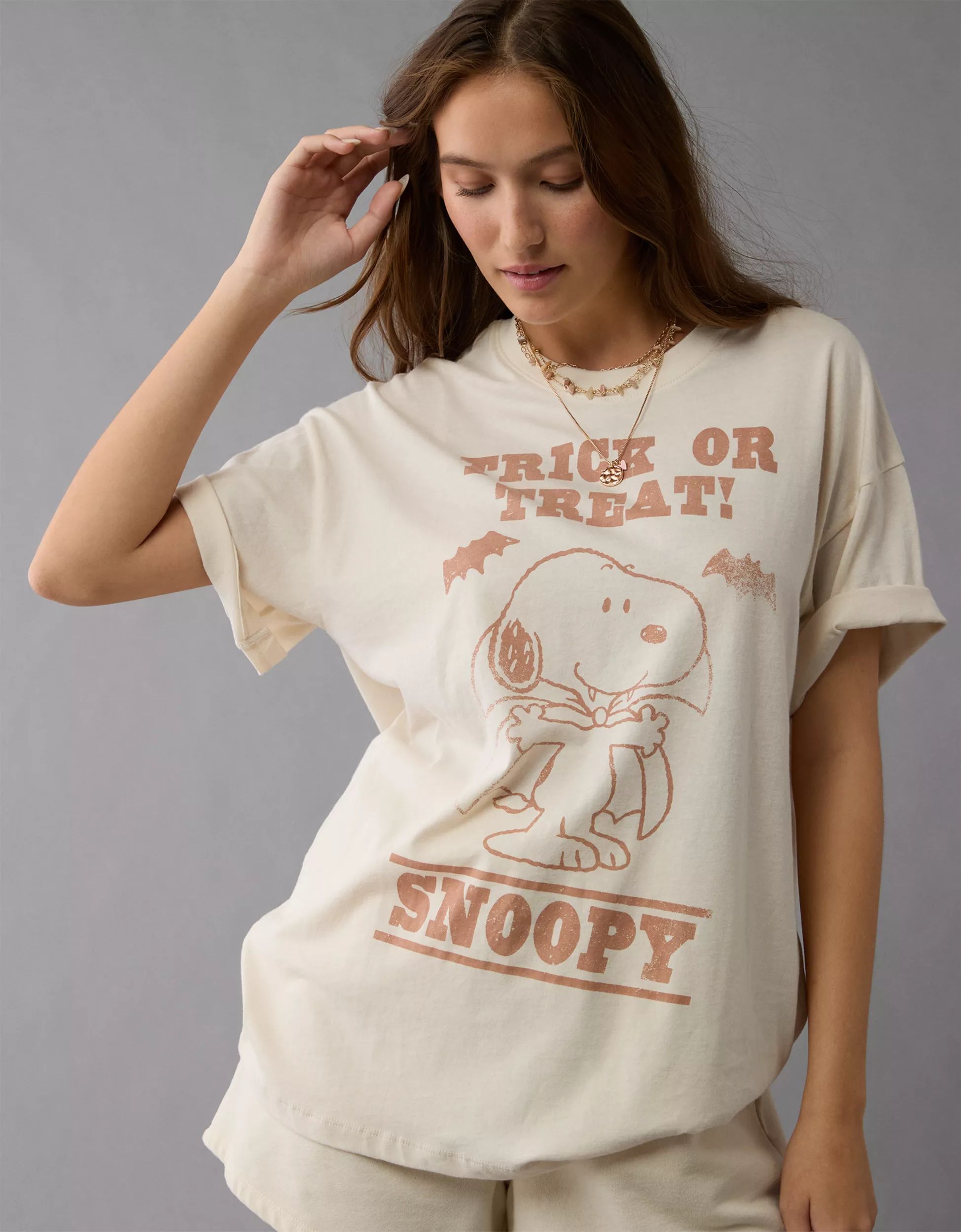 AE Oversized Snoopy Halloween Graphic T-Shirt | American Eagle Outfitters (US & CA)