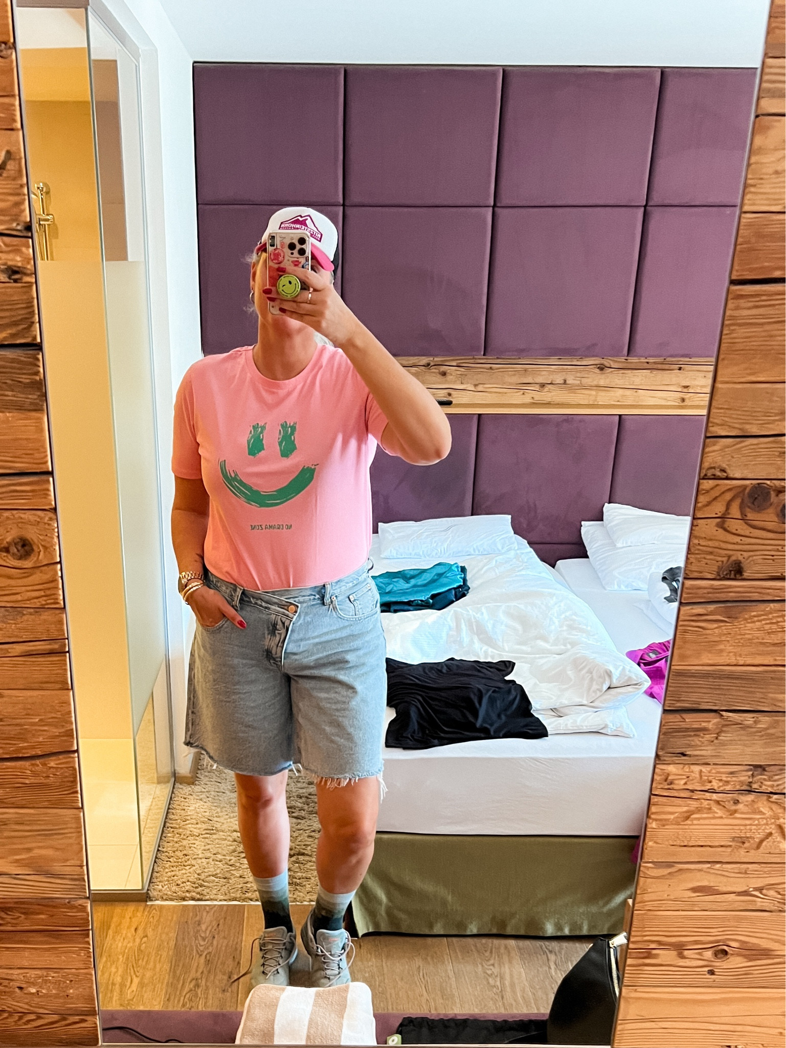 Ootd - Thursday. Pink smiley t-shirt (old) paired with baggy jorts (ly, C&A), trucker cap, hiking socks and Lowa hiking boots. 

#LTKeurope #LTKtravel #LTKfitness
