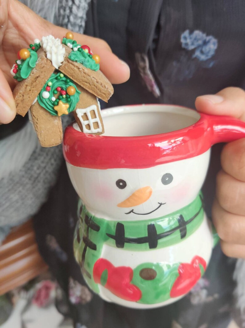 Edible Mini Gingerbread House Christmas Garland Edible - Etsy | Etsy (US)