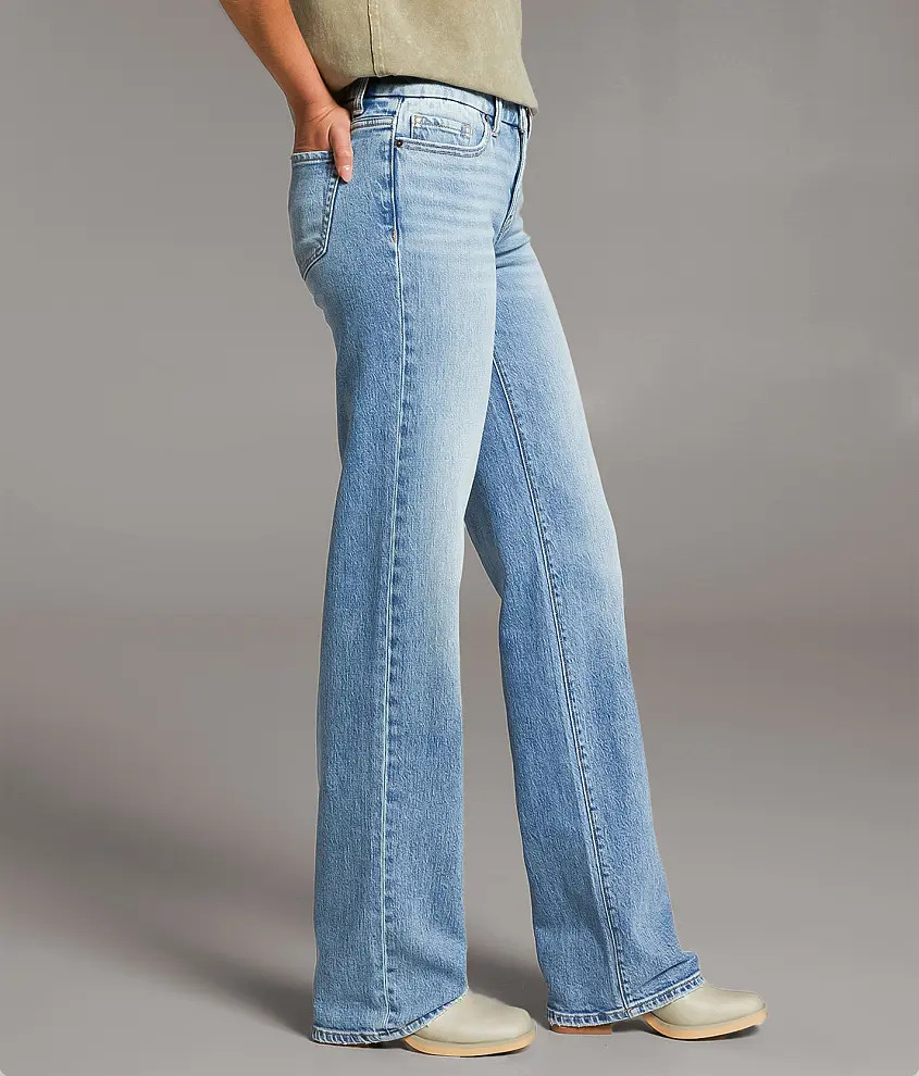 Andi Classic Straight Stretch Jean | Buckle