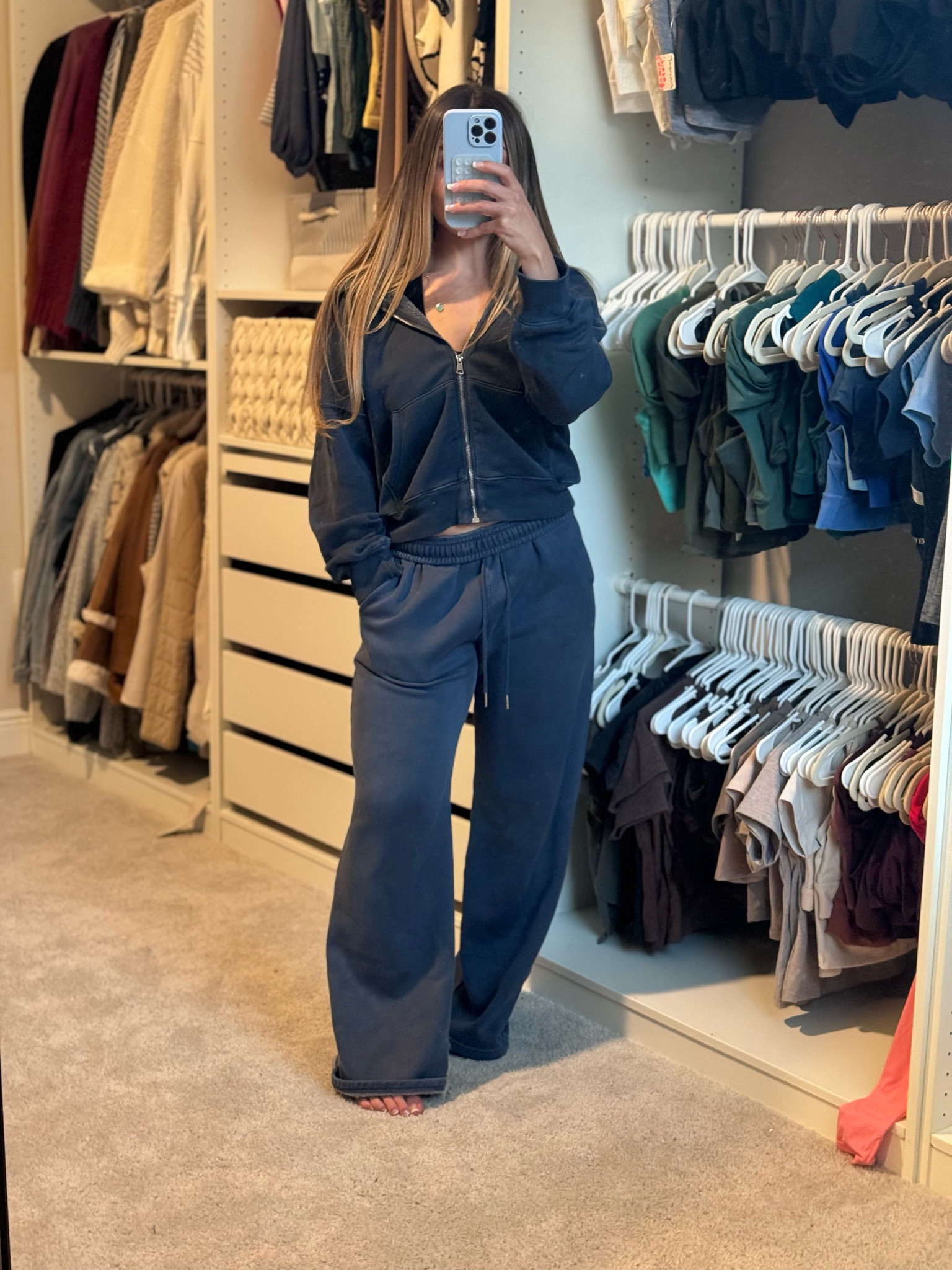 Lounge set 🖤

#LTKGiftGuide #LTKStyleTip #LTKHoliday