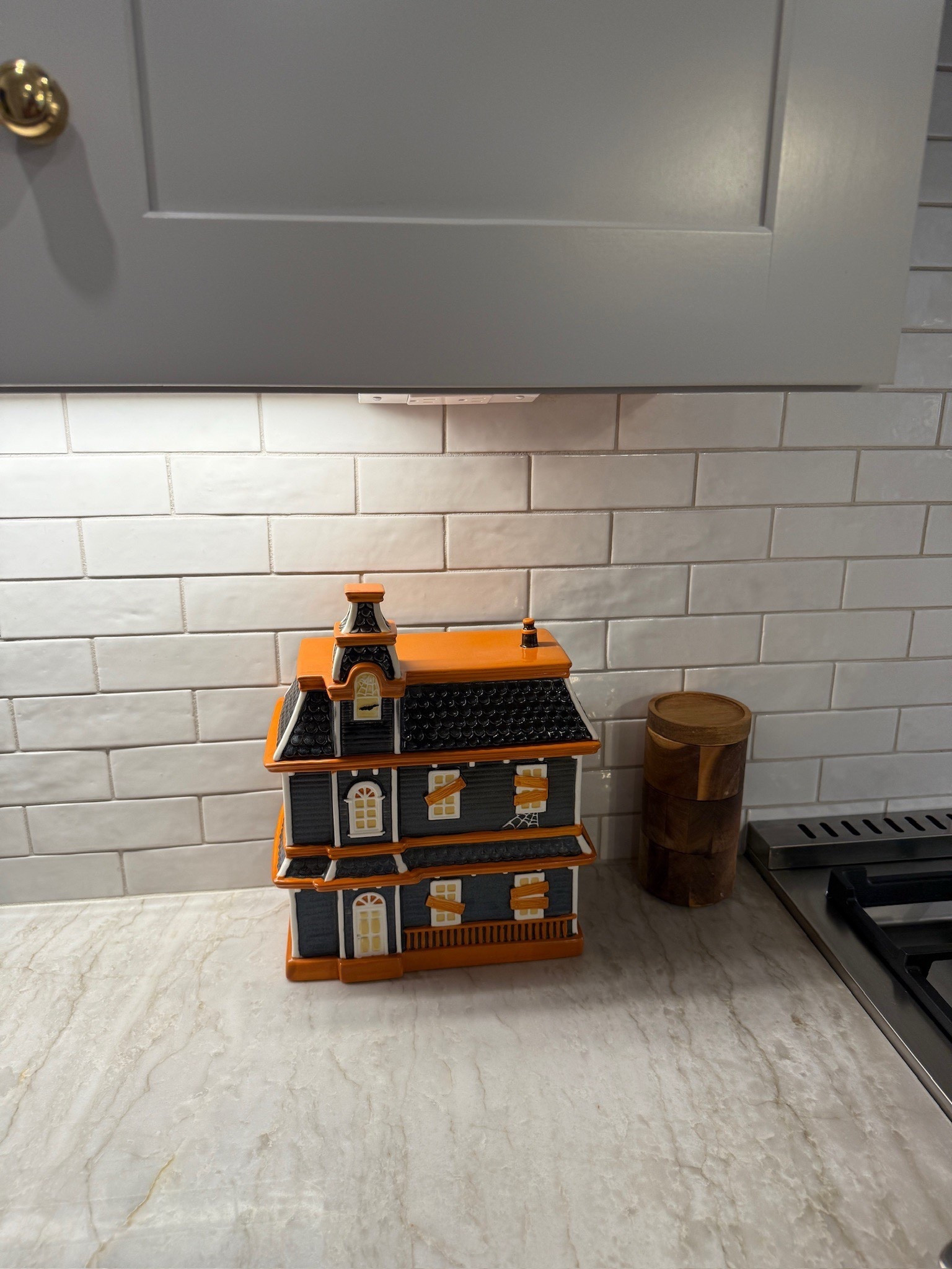 Halloween finds on sale at PB 👻

Halloween, pb, pottery barn, pottery barn on sale, sale finds, sale alert, sale, Halloween decor, Halloween bowl, bowl and lid, Grace White

#LTKHome #LTKHalloween #LTKSaleAlert