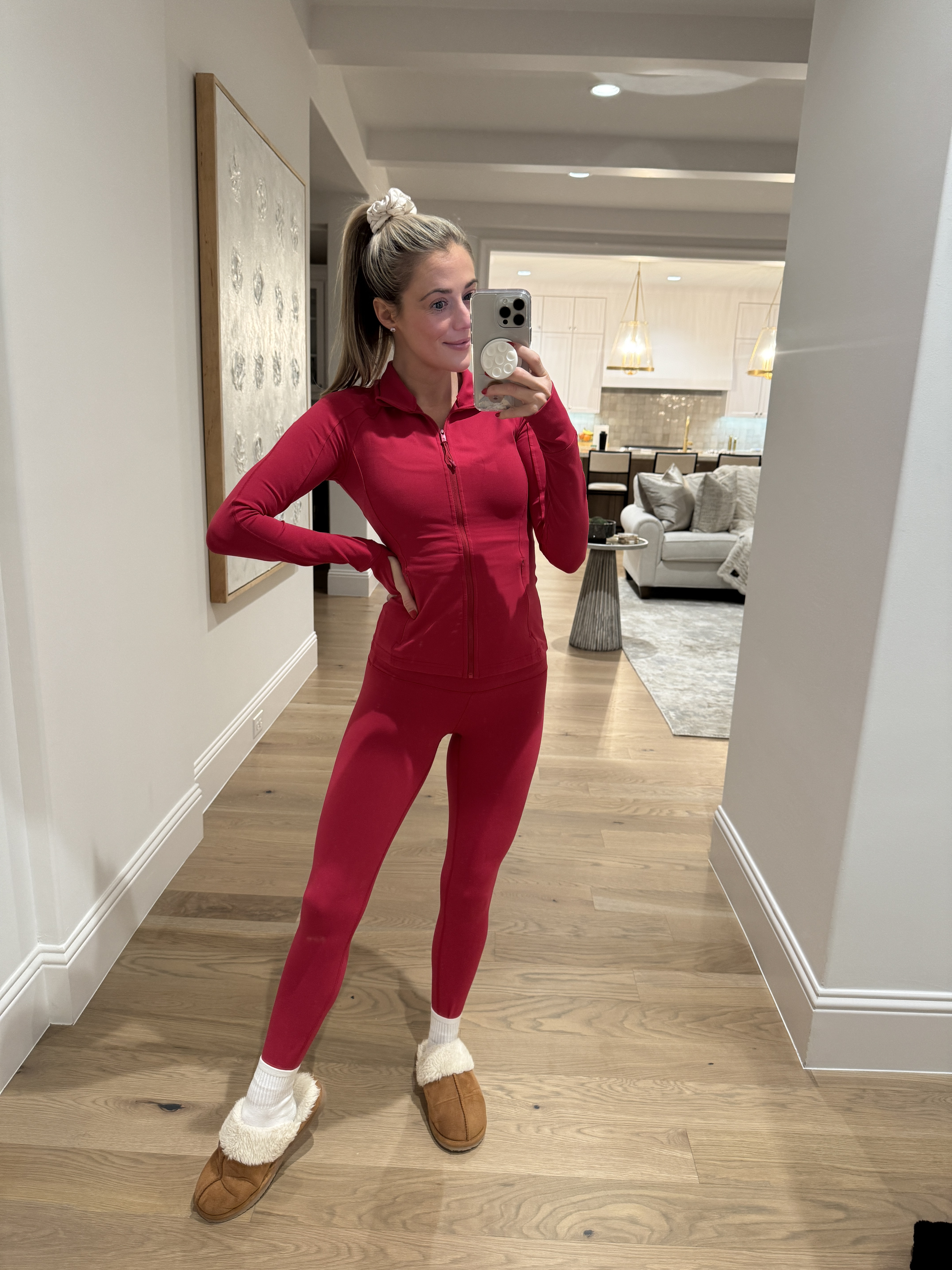 Amazon 
Athletic
Slippers
Matching set

#LTKActive #LTKSeasonal #LTKFitness