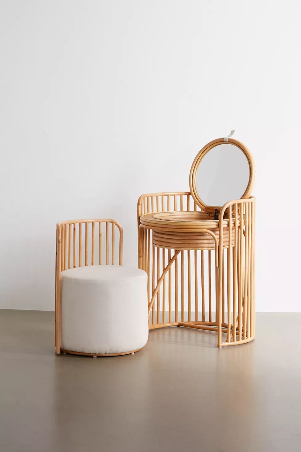 Elise Vanity & Stool Set | Urban Outfitters (US and RoW)