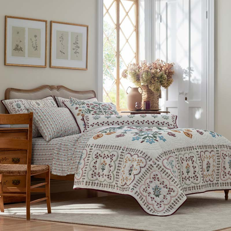 Lottie Quilt - Ivory, Full/Queen | The Company Store