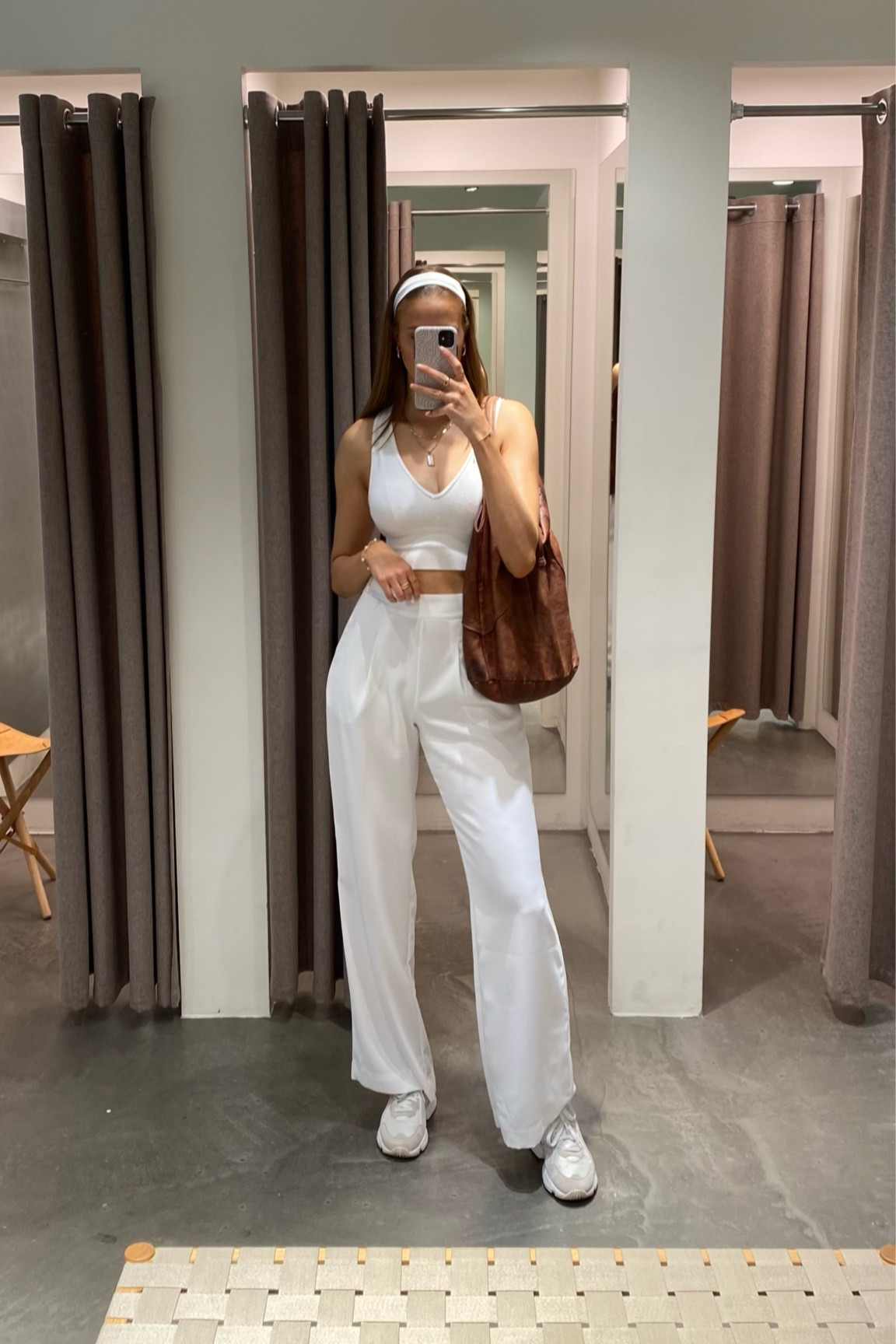 All white fit 🤍🍂🍁

#LTKsalealert #LTKfindsunder50 #LTKstyletip