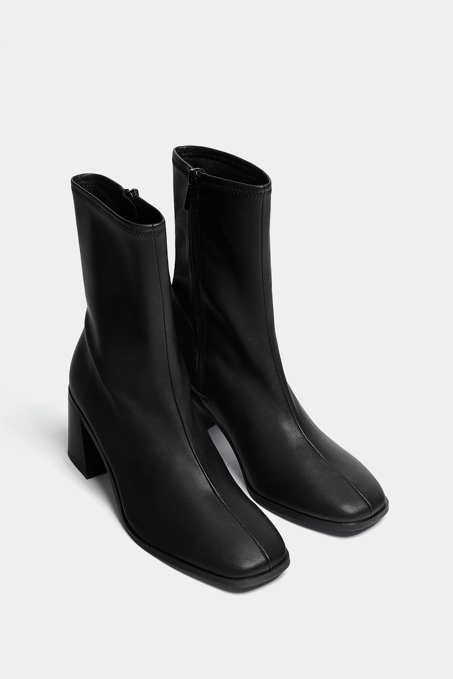 Basic high-heel ankle boots | PULL and BEAR UK
