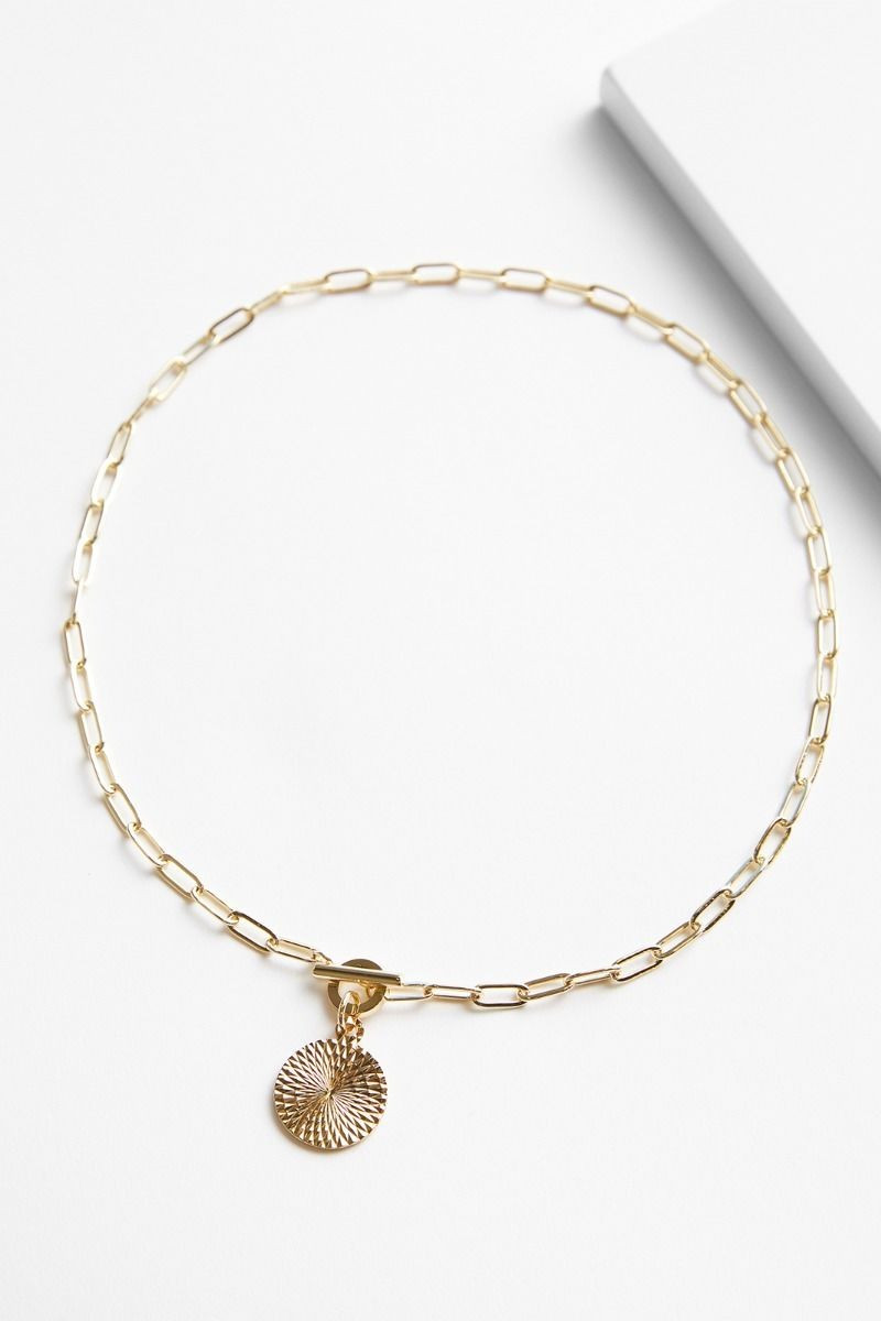 EVEREVE Tinsley Pendant Toggle Necklace | EVEREVE | Evereve