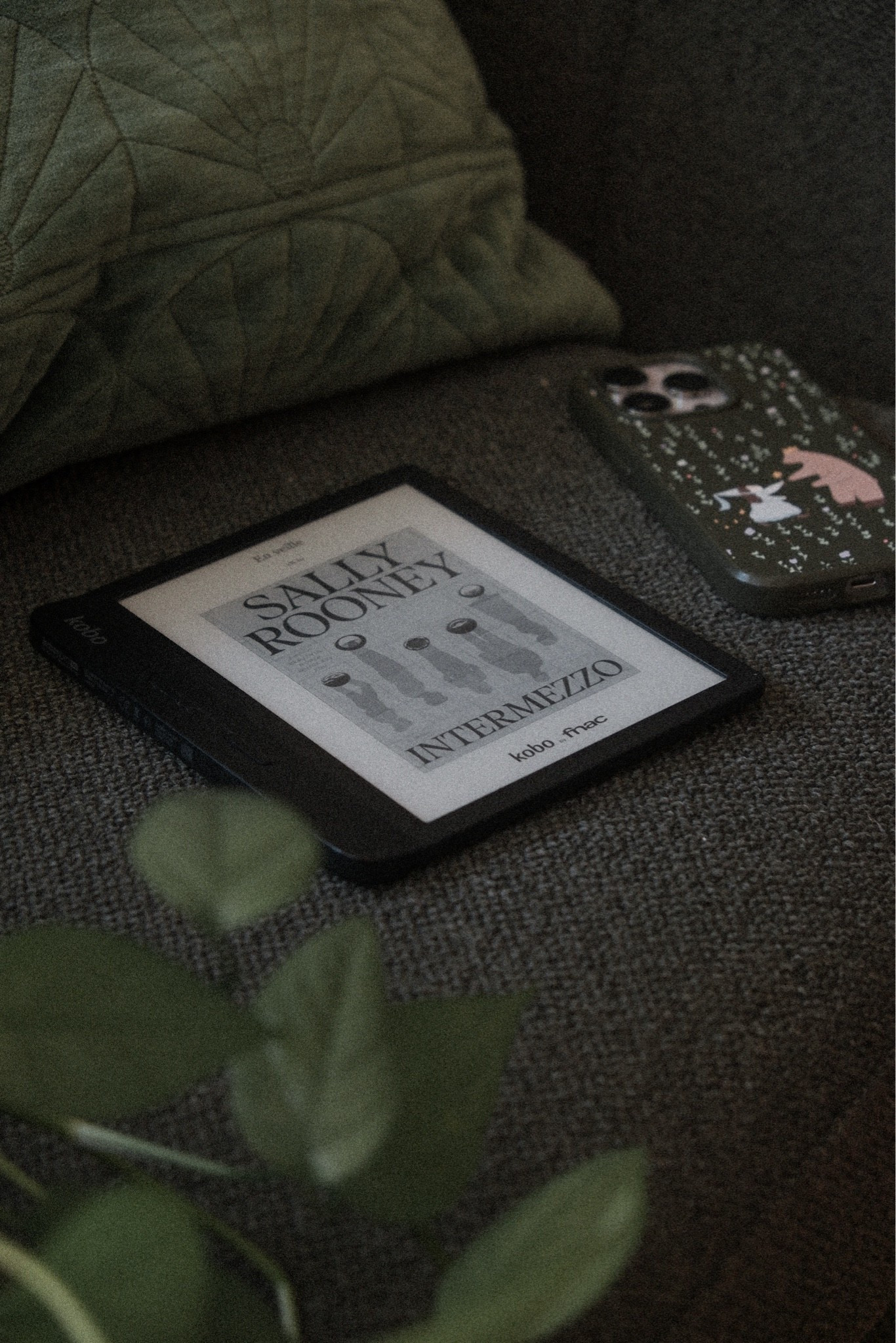 Liseuse kobo pour des soirée calme à lire

#LTKfrance #LTKhome #LTKgiftguide